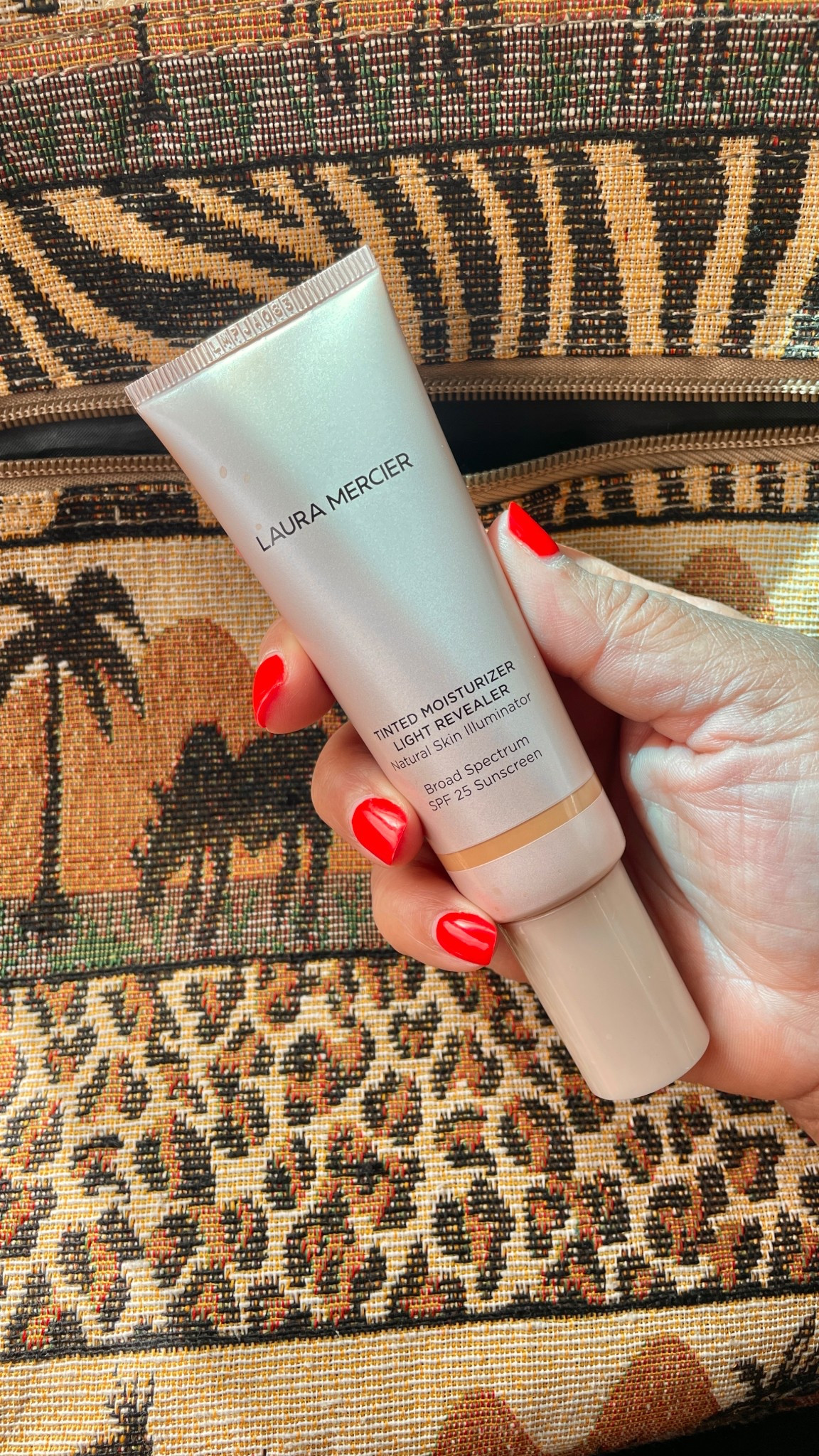 current makeup obsession. perfect for days when you want glowy skin with a light touch. 

no makeup makeup, tinted moisturizers, Laura mercier products. 

#LTKFindsUnder100 #LTKBeauty