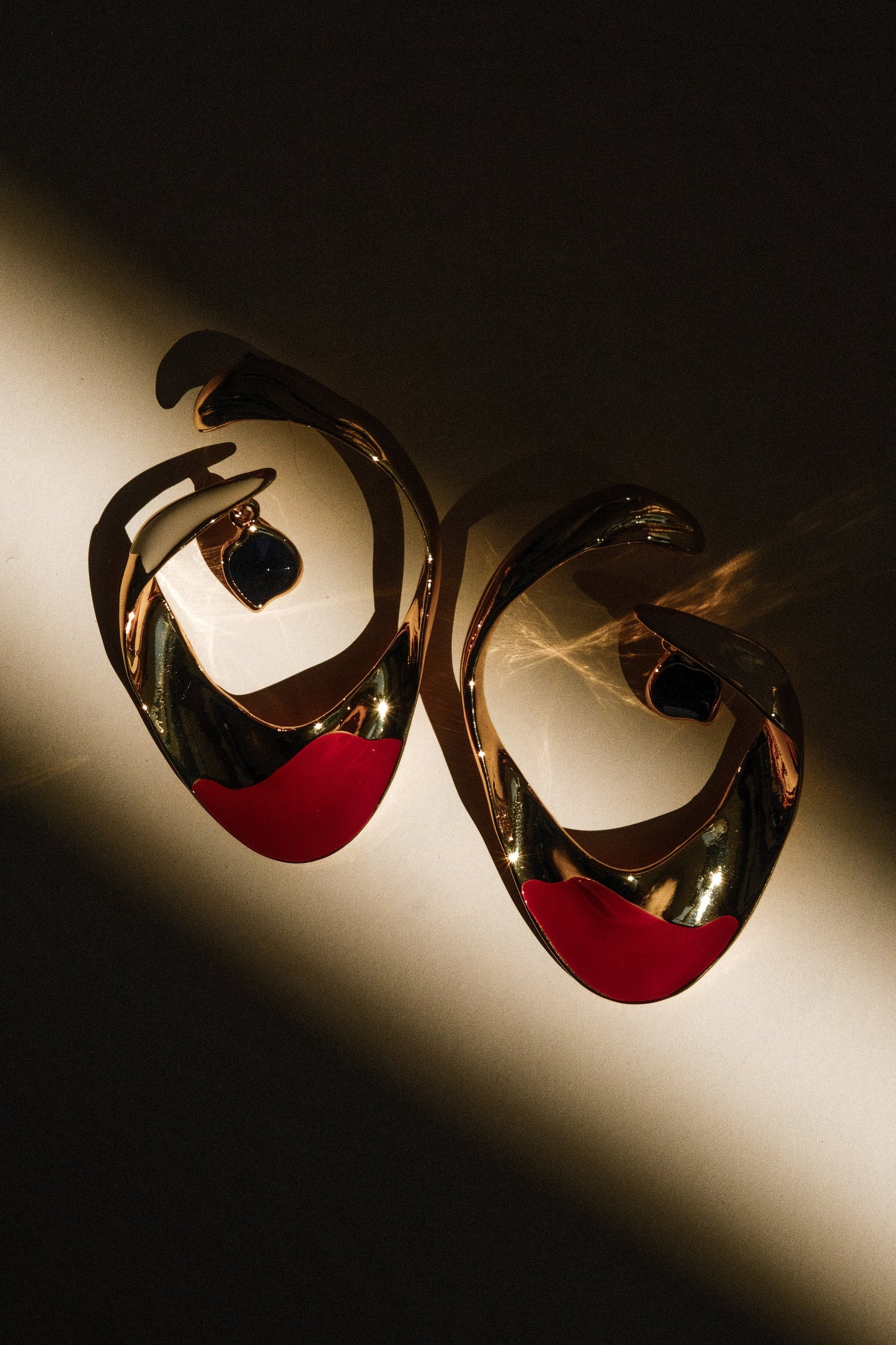 Large Hoop Earrings With Stones - Gold | MESHKI US