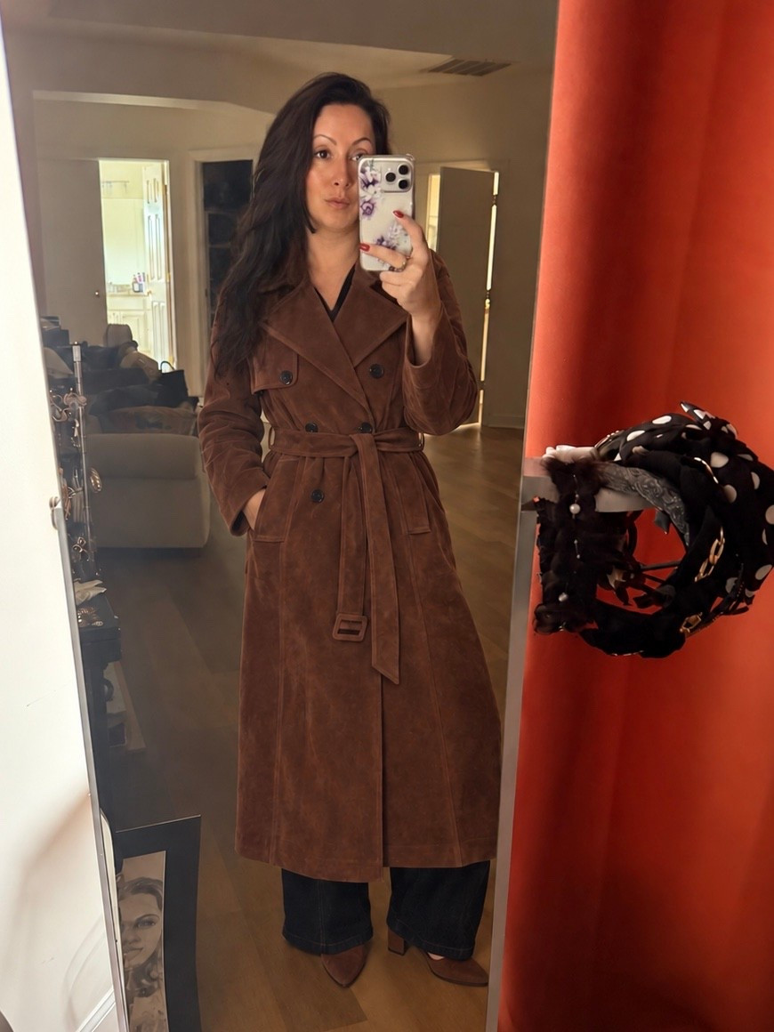 A quiet moment with a long coat that holds shape well. I like how the fit stays clean even with movement. LTKdayinmylife

#LTKdayinmylife