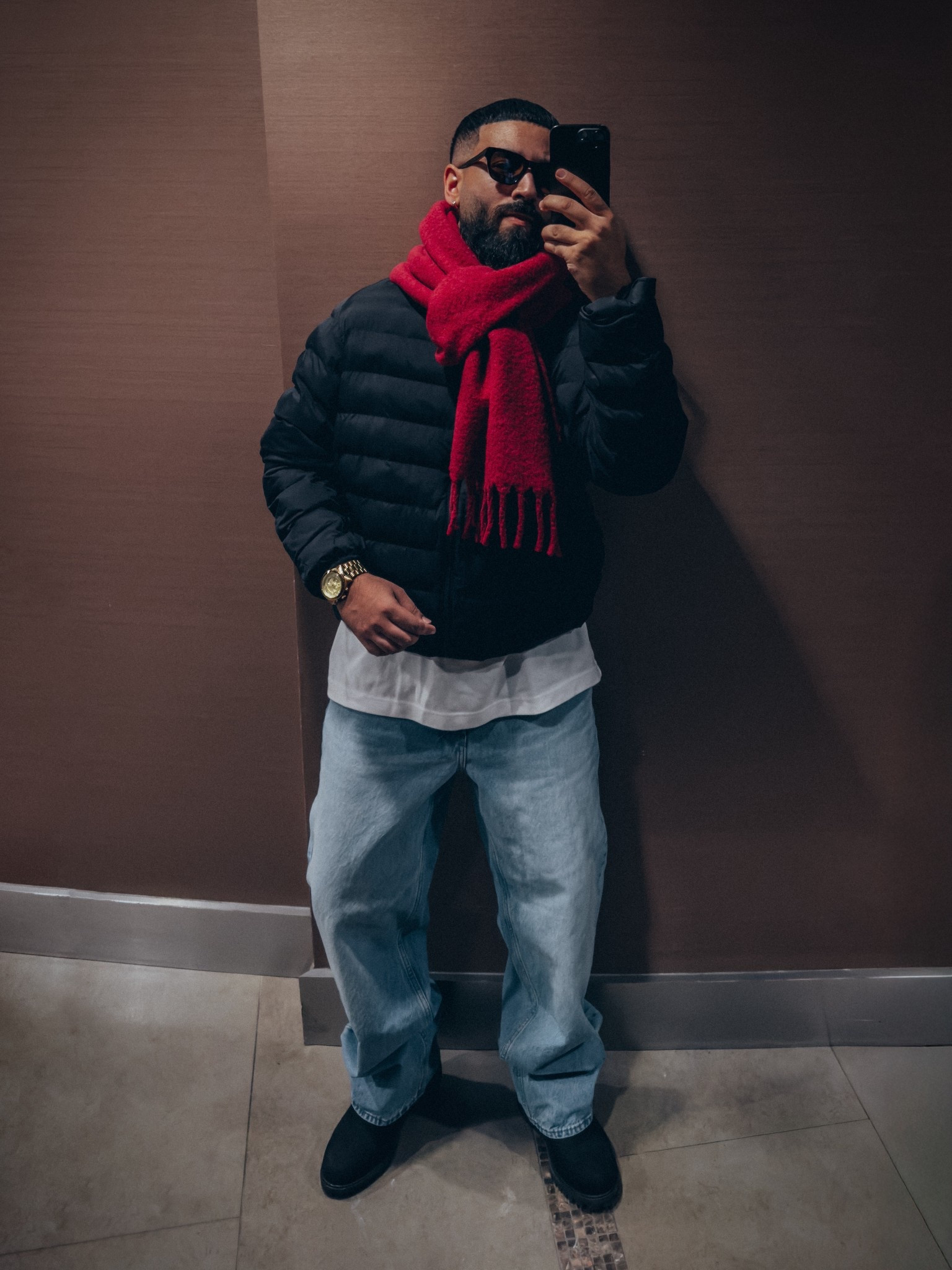 UNIQLO PUFFTECH JACKET (Black), SOUFFLÉ YARN CHUNKY STOLE (Red), AIRISM T-SHIRT (white), STRAIGHT JEANS (blue), and TIMBERLAND BOOTS (black). A relaxed and elevated men’s look perfect for a night out and for the holidays. 

#LTKGiftGuide #LTKHoliday #LTKMens