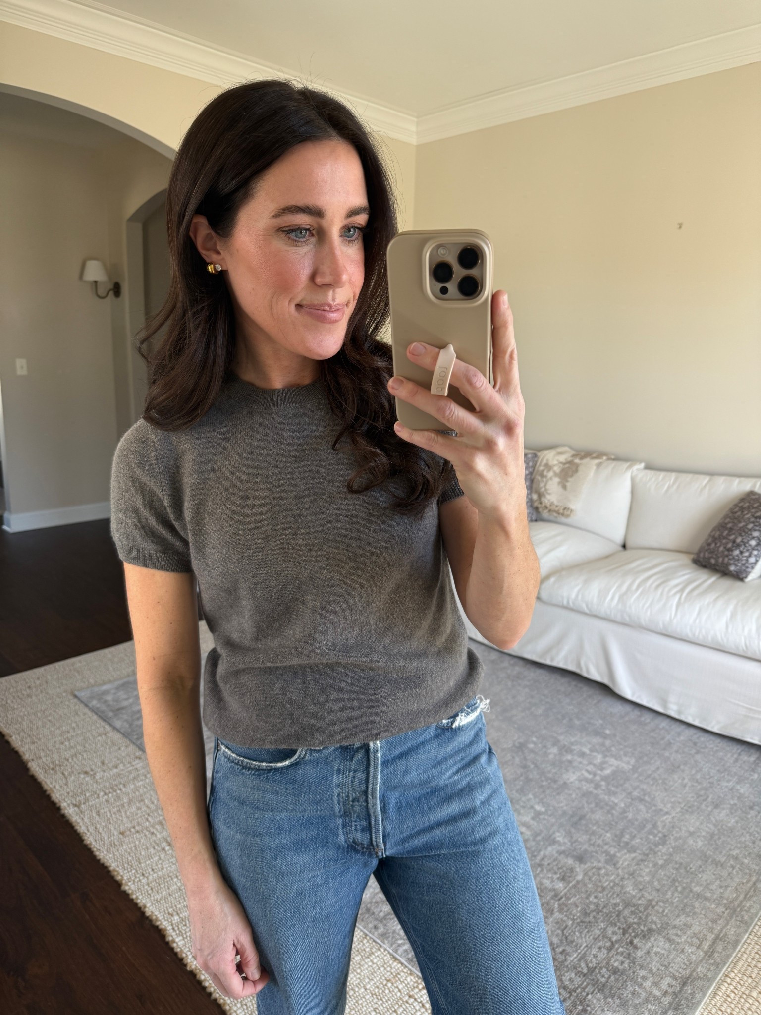 Cashmere Tee
Size Smalll