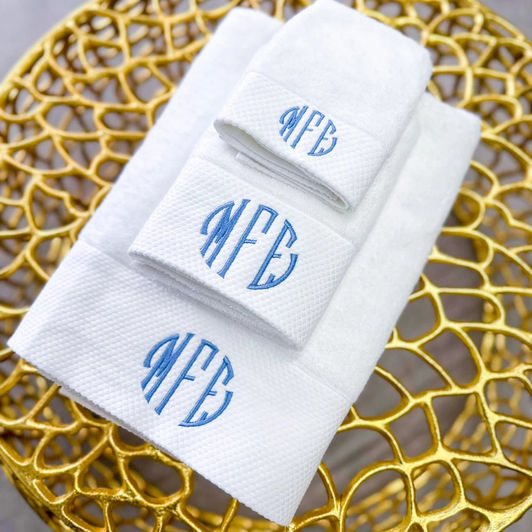 Custom Monogrammed Bath Towel Hand Towel and Washcloth Set - Etsy | Etsy (US)