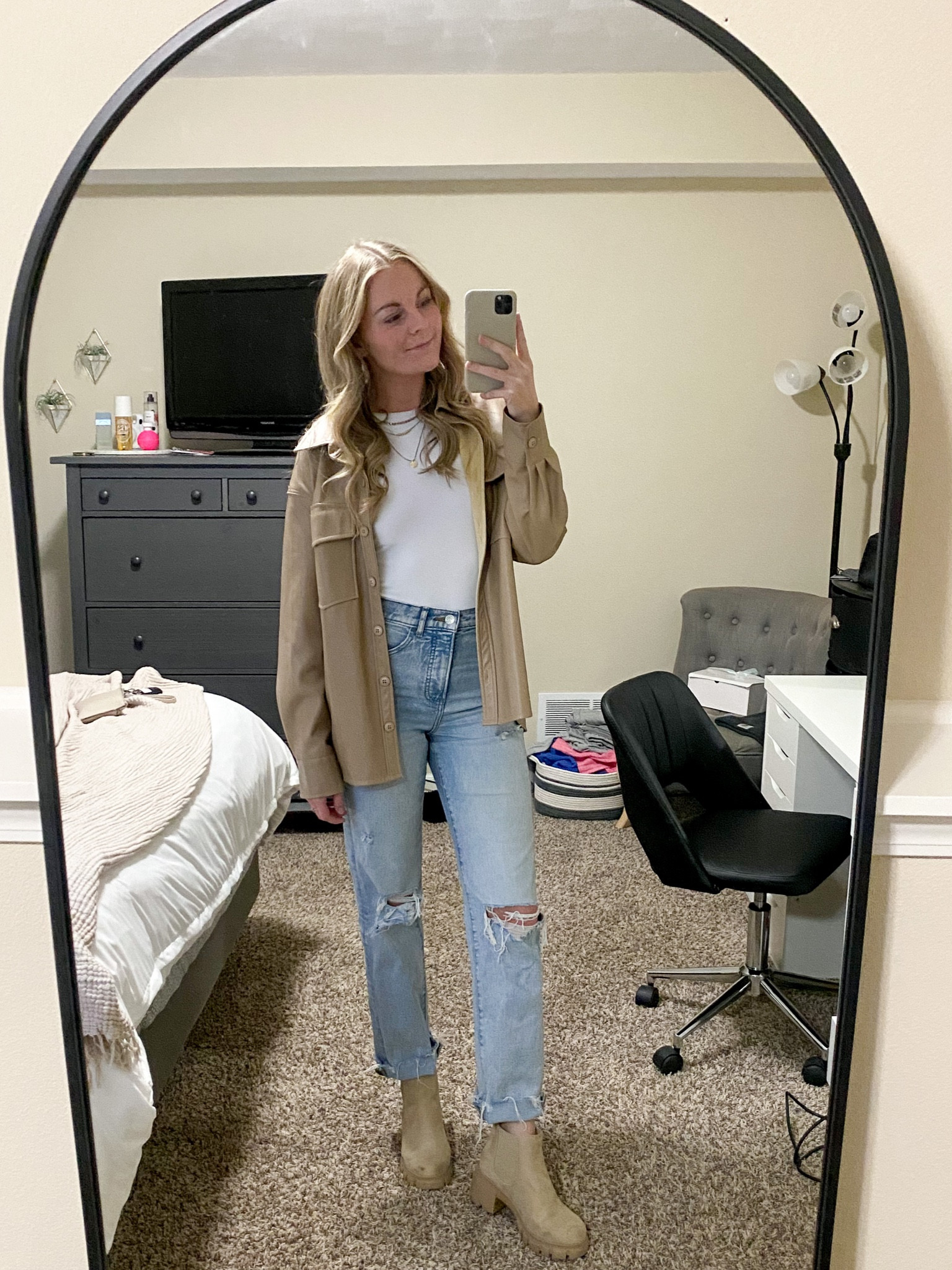 Apple orchard outfit 

#LTKstyletip #LTKsalealert #LTKfindsunder100