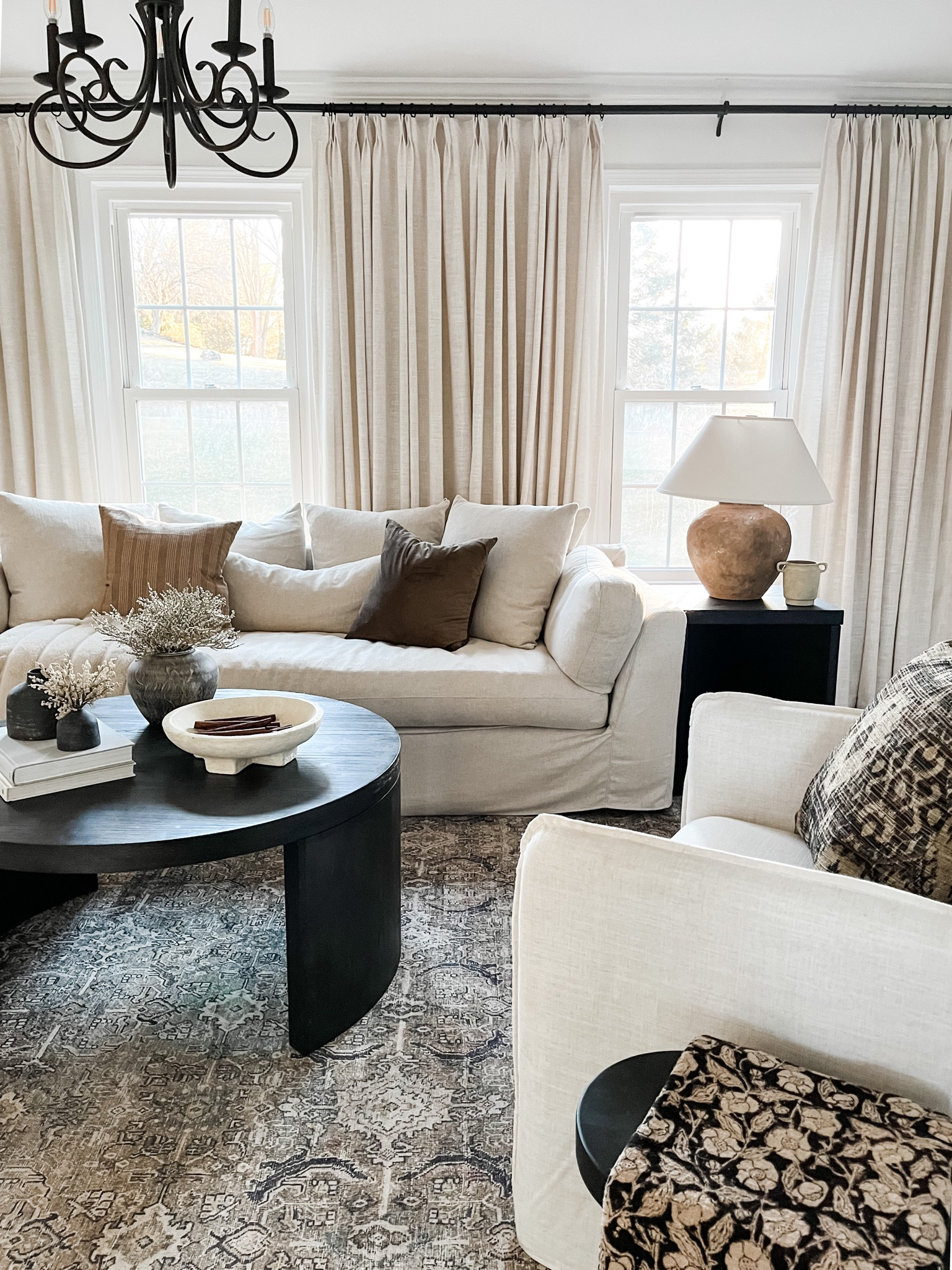 Living room vibes

#LTKhome