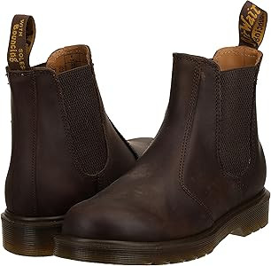 Dr. Martens Unisex 2976 Chelsea Boot | Amazon (US)