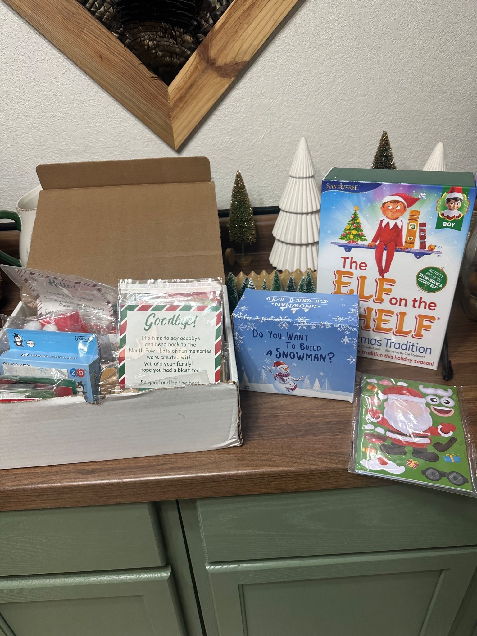 Elf on the shelf’s must haves for a smooth elf season! #elfontheshelf #thedarnelf

#LTKHoliday #LTKKids #LTKSeasonal