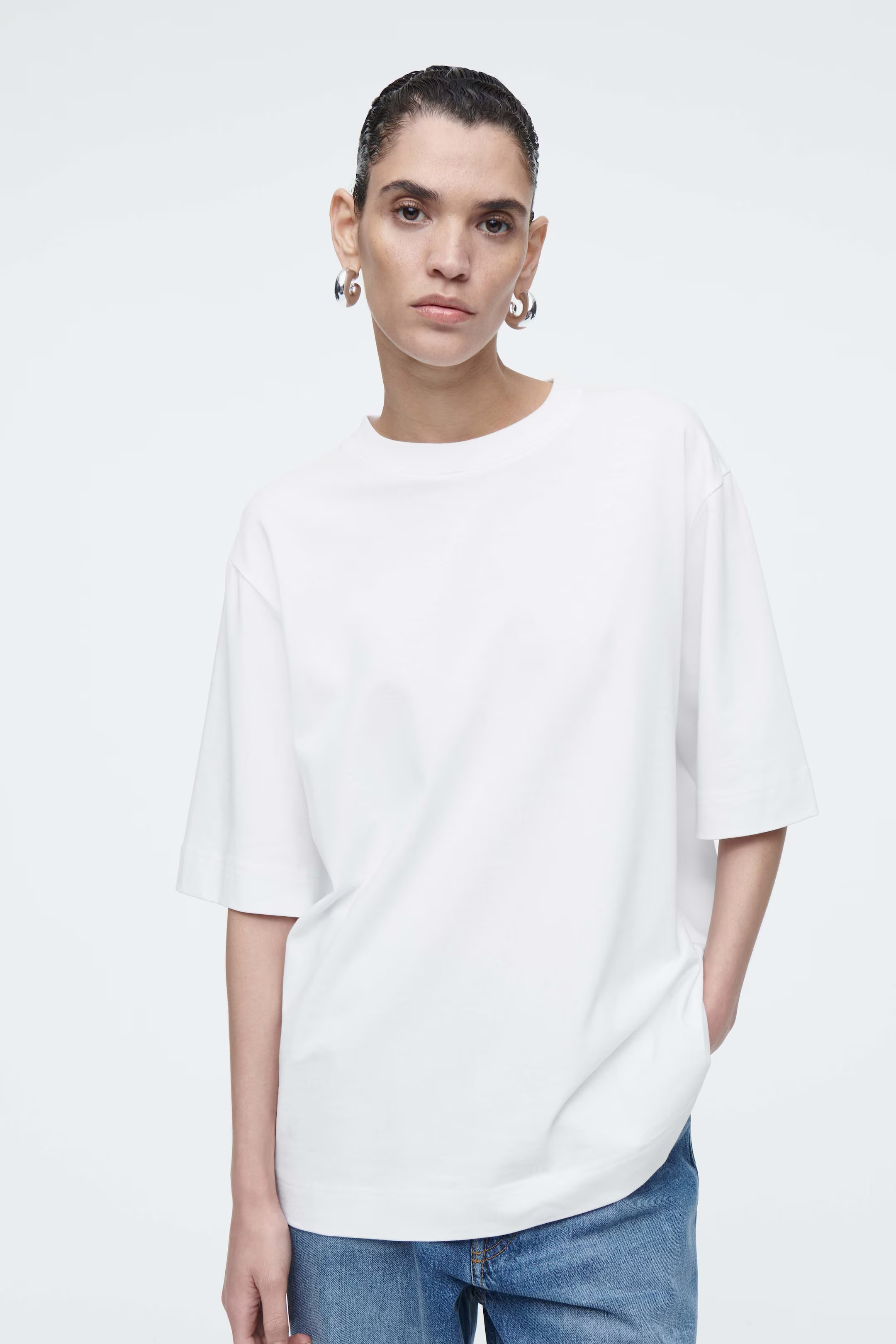 OVERSIZED T-SHIRT - WHITE | COS (AU)
