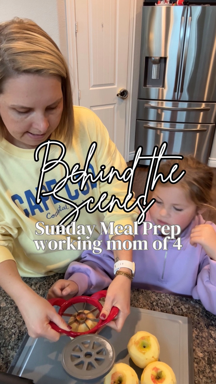 Here’s everything I meal prepped for my family of 6 yesterday. This isn’t all we’ll eat this week, but it’s a good start. Comment SHOP for links to the recipes and everything we’re wearing or using. 🫶🏻 

#motherhoodunfiltered #momvlog  #workingmoms #momof4 #sundaymealprep