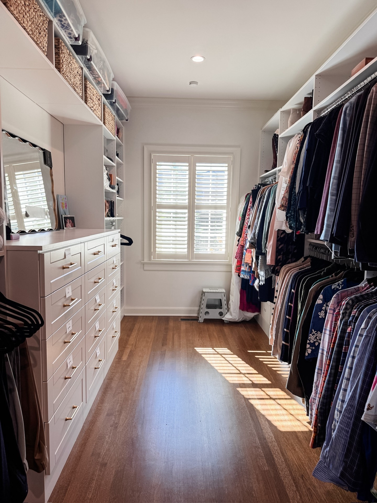 Is there anything better than the sun peeking through on a perfectly organized space? We think not! 

If your space isn't bringing you joy (sun or not!) we are on a mission to change that! 

Looking for a little spring cleaning help? Head to the link in bio to hop on a consult call!