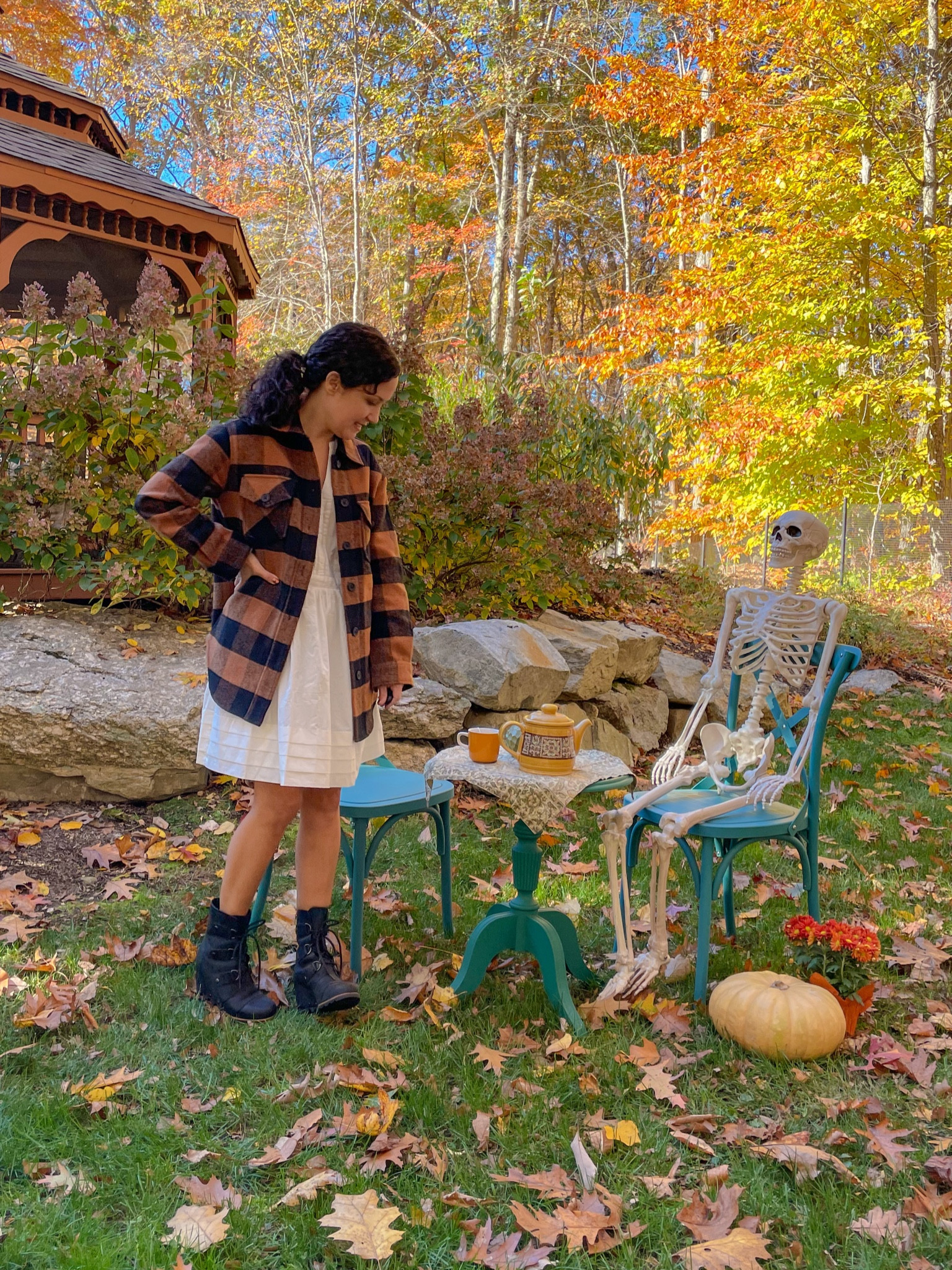 Autumn layers
#falloutfits #whitedress

#LTKover40 #LTKSeasonal