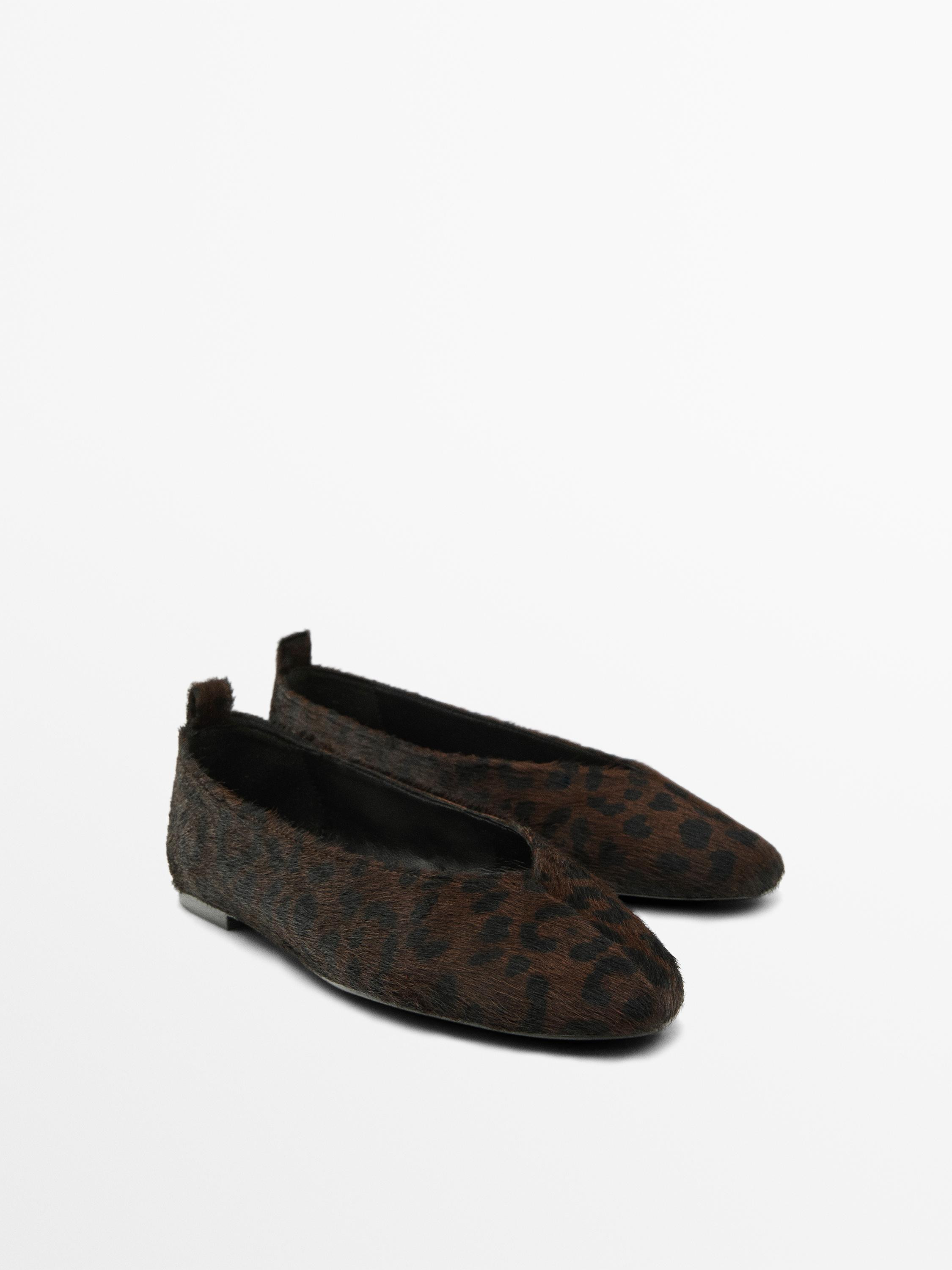 Printed hair on leather ballet flats | Massimo Dutti UK