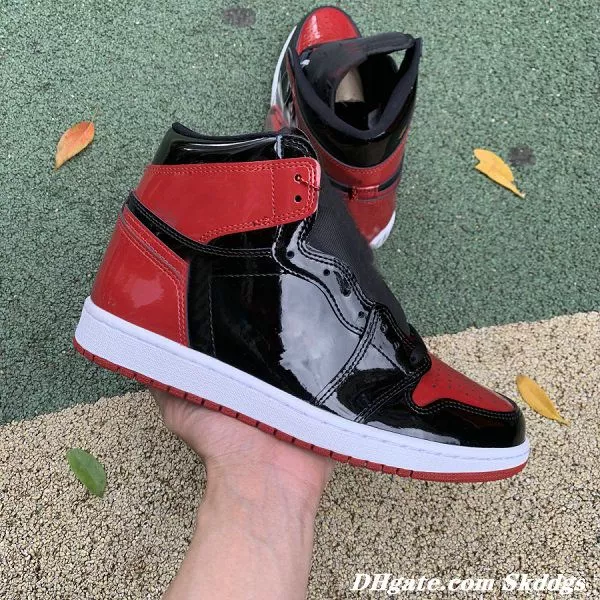 Air Jordan 1 Chicago and Bred DHgate Comparison between different Sellers.  