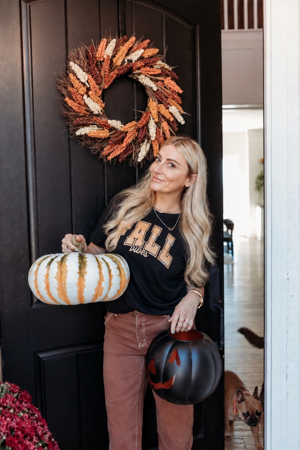 The kind of fall outfit I’ll wear on repeat. 🍂 Shop my fall graphic tees, pants, accessories and everyday autumn fashion favorites here!

#LTKmomlife #LTKTravel #LTKSeasonal