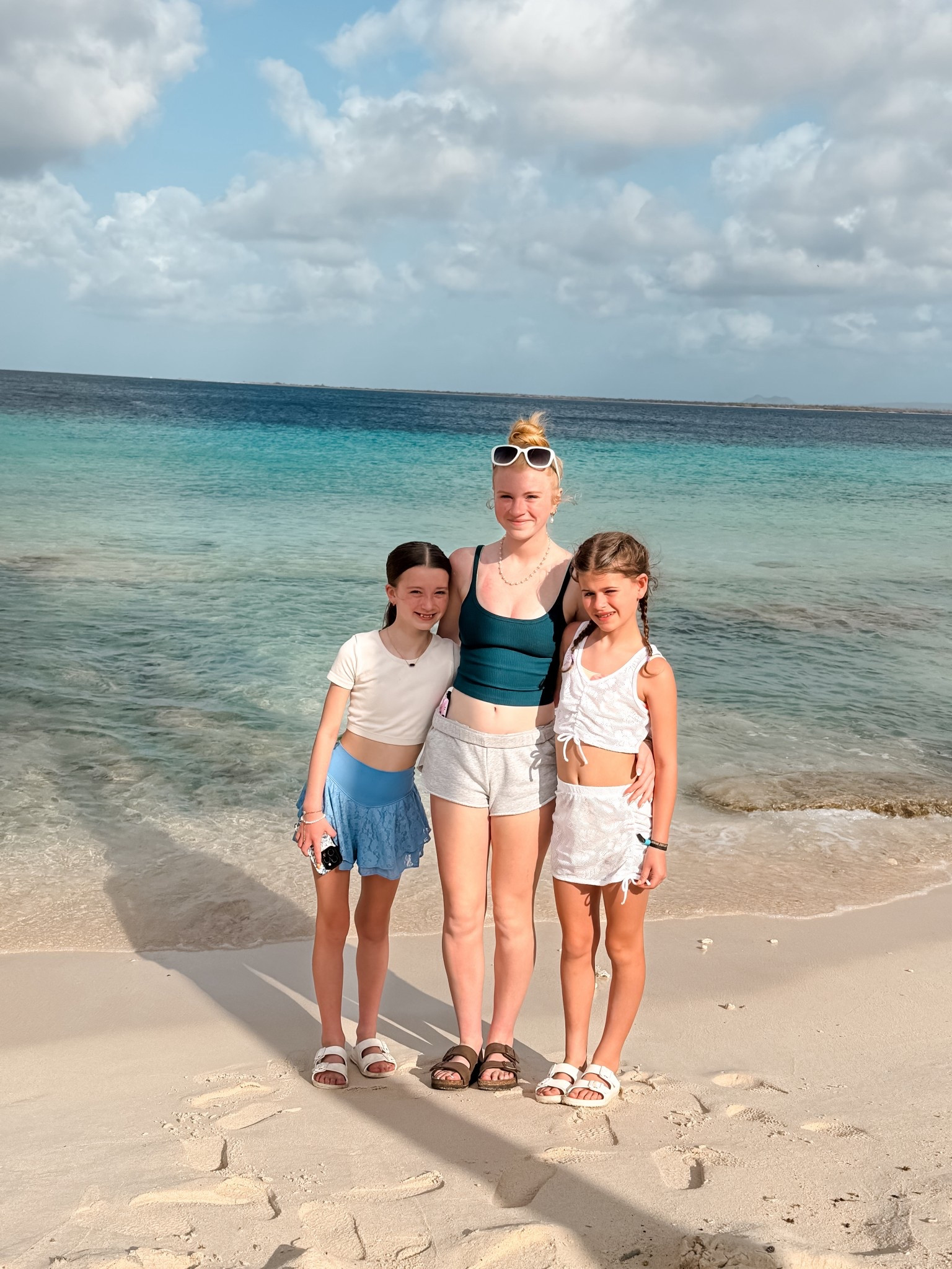 Aerie crossover shorts 
Tween and teen girls style and outfit ideas vacation, style, and beach day outfit, plus acute swim cover-up for girls from target

#LTKxAerie