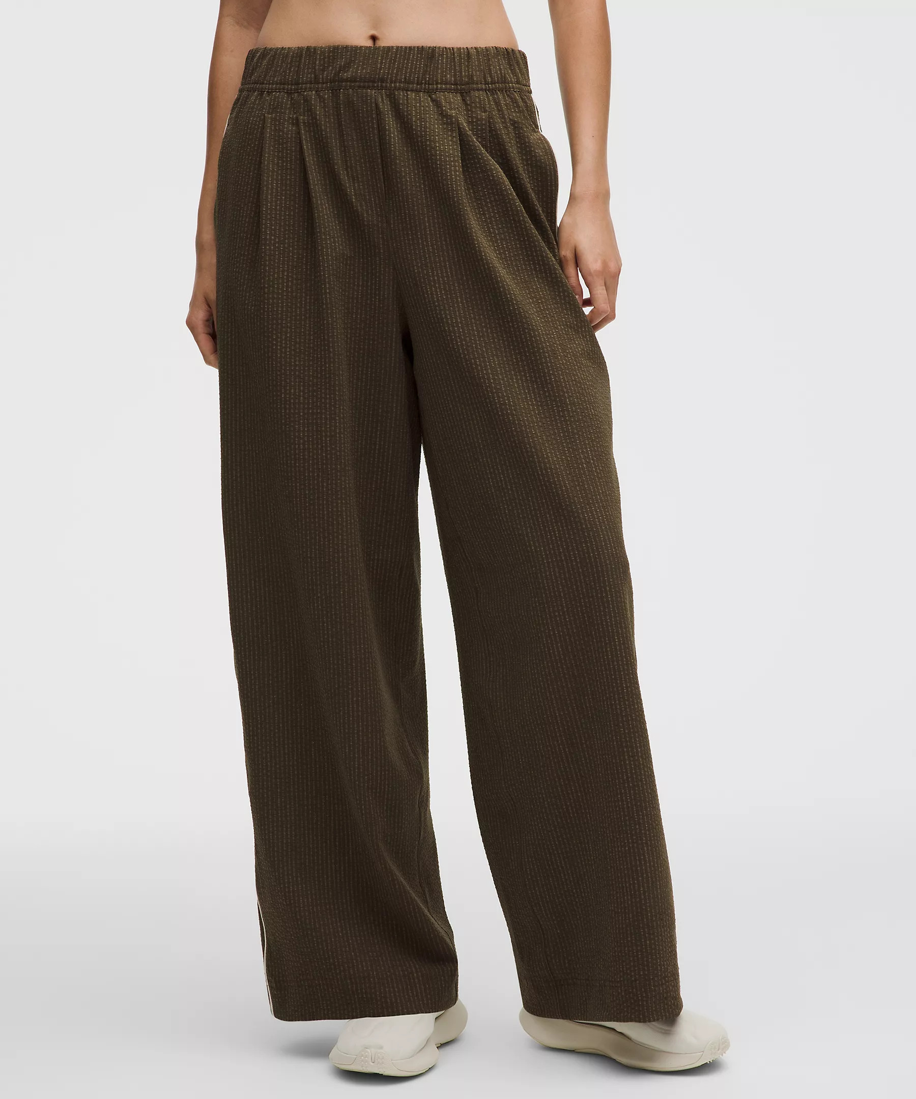 Seersucker WovenAir High-Rise Pleated Pant | lululemon (CA)