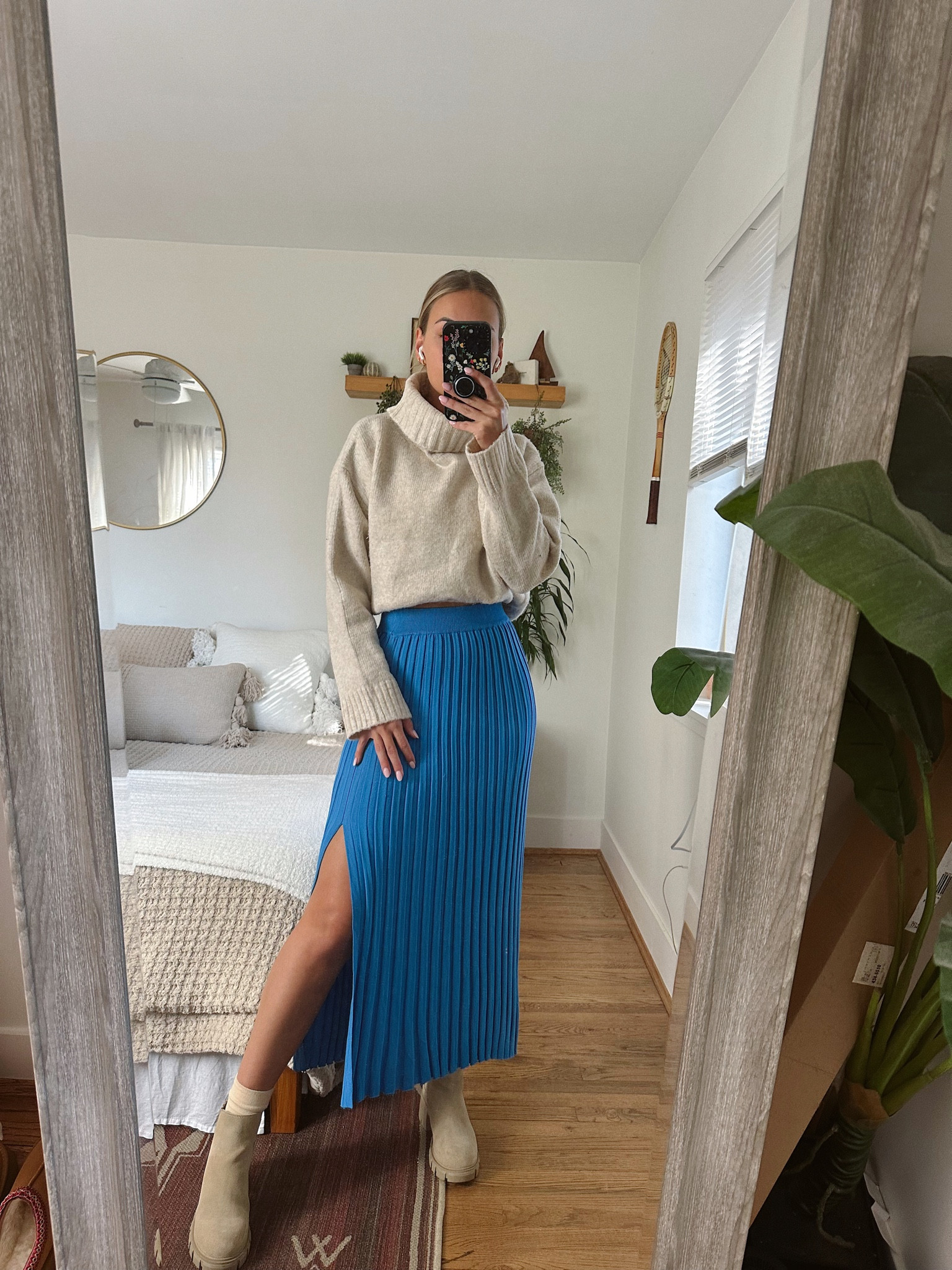 Yep, I got another color of my favorite skirt 🤓💙 wearing a small 

#LTKSeasonal #LTKstyletip #LTKfindsunder50