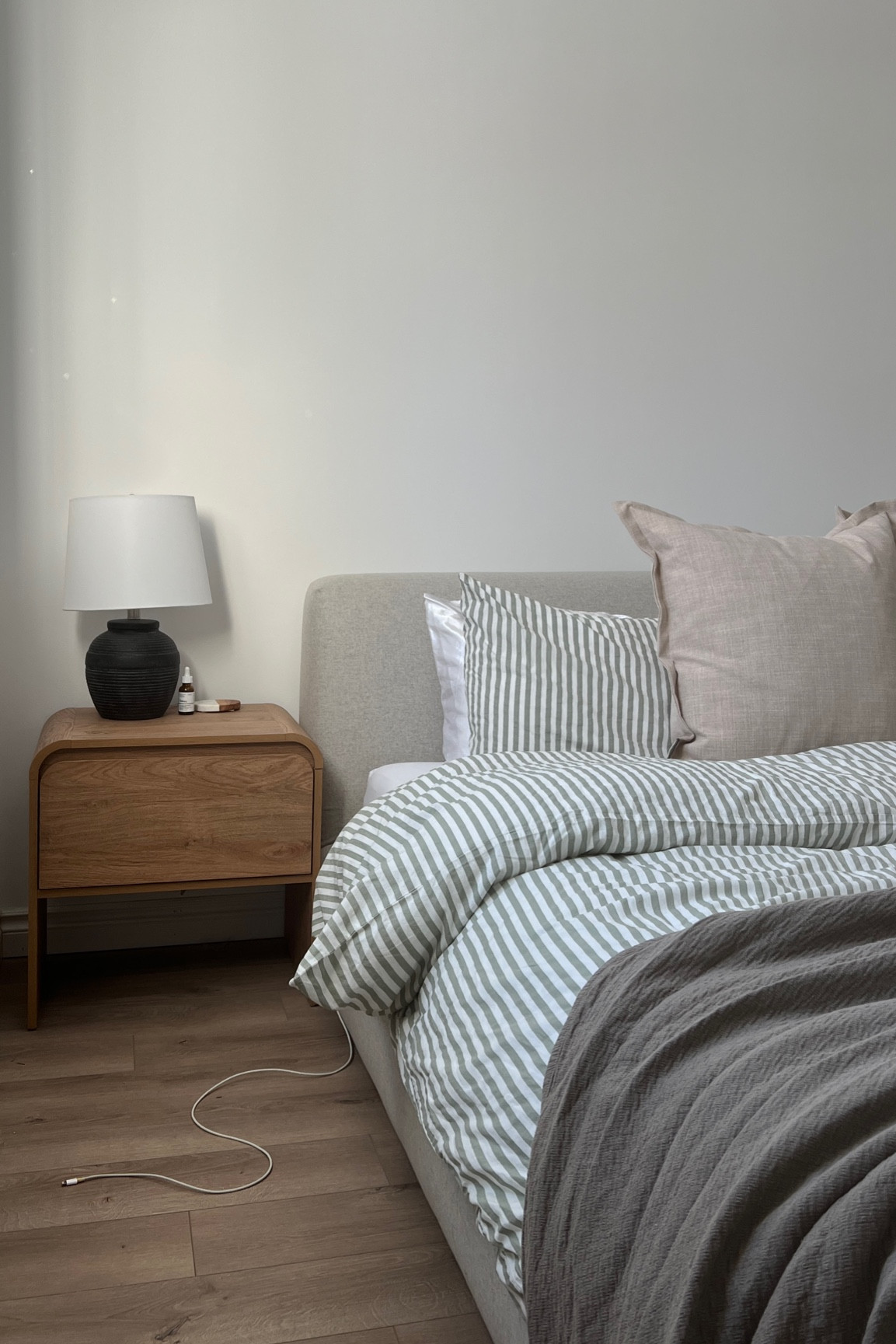 Bedding details!!🤍🤍🤍 frame is bed is eq3

#LTKHome