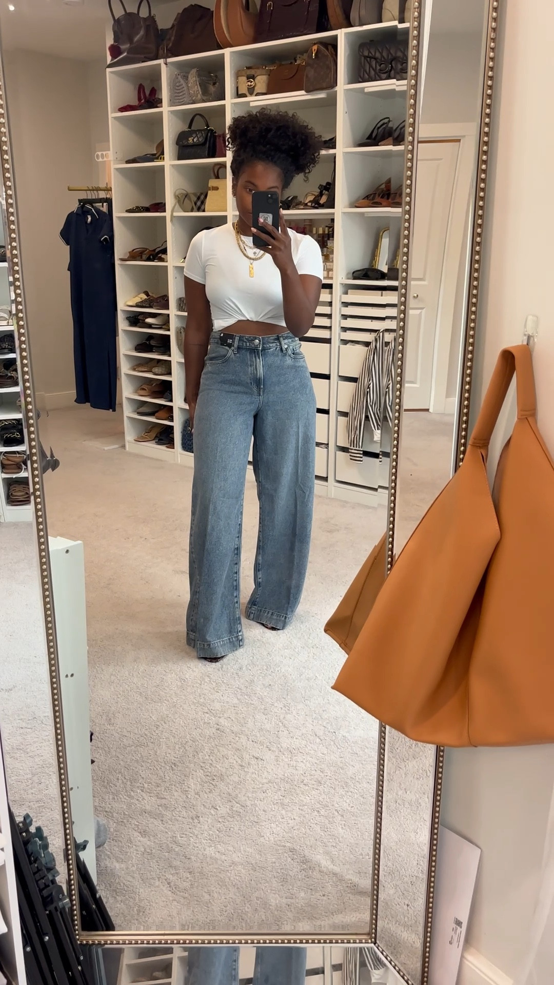 express coming thru with another great pair of jeans 
Size: 8L 