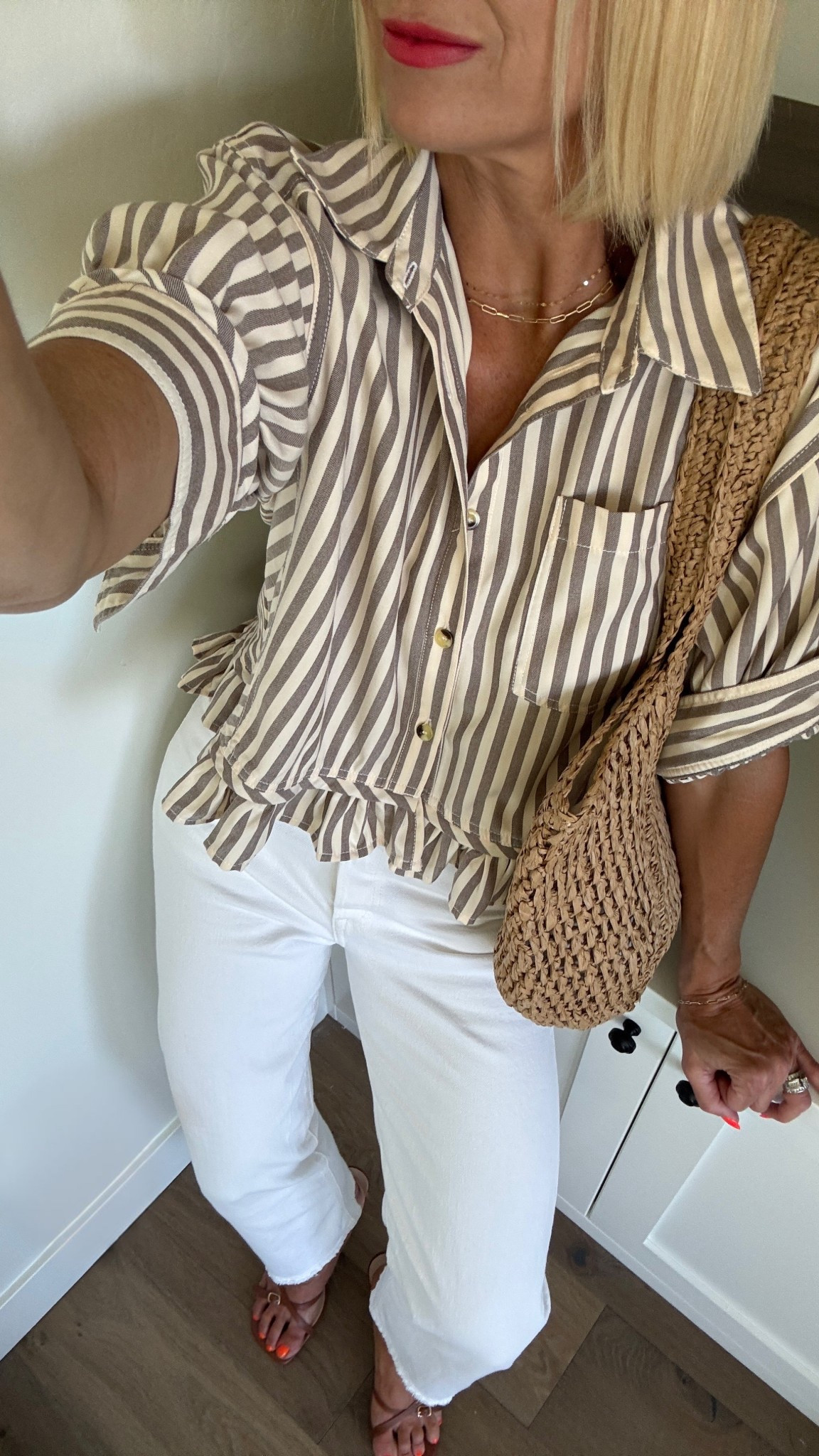 Prime day! July 8-11
🚨this top is one of my favorite look for less Amazon tops of all time! The quality and fit is 10/10.
You’re NOT going to believe the price — add to cart to shop tomorrow!
Fits tts, wearing a medium 

#LTKStyleTip #LTKSaleAlert