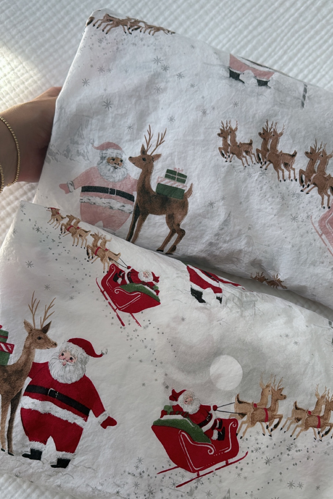 Christmas crib sheets for baby/toddler🎄🎅🏼🤶🏼✨

Christmas decor// toddler room// nursery// holiday

#LTKBaby #LTKHoliday #LTKKids