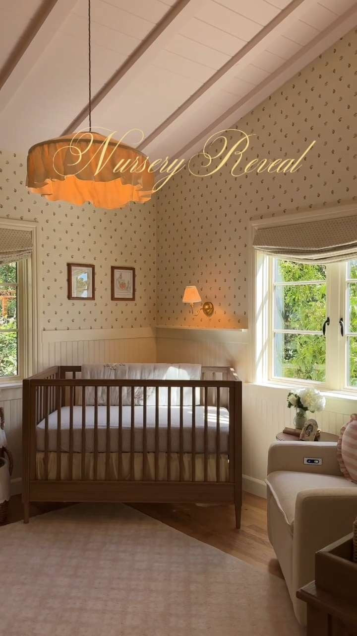 Nursery decor in Baker's Nursery 🐰🌸✨ 

 #LTKHome #LTKBaby #LTKKids