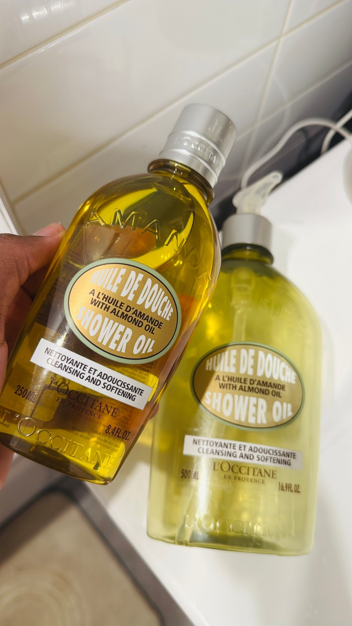 ULTIMATE shower fave —- L’Occitane Almond Shower Oil ✨ helps you experience a spa like shower while also smoothing your skin. 
