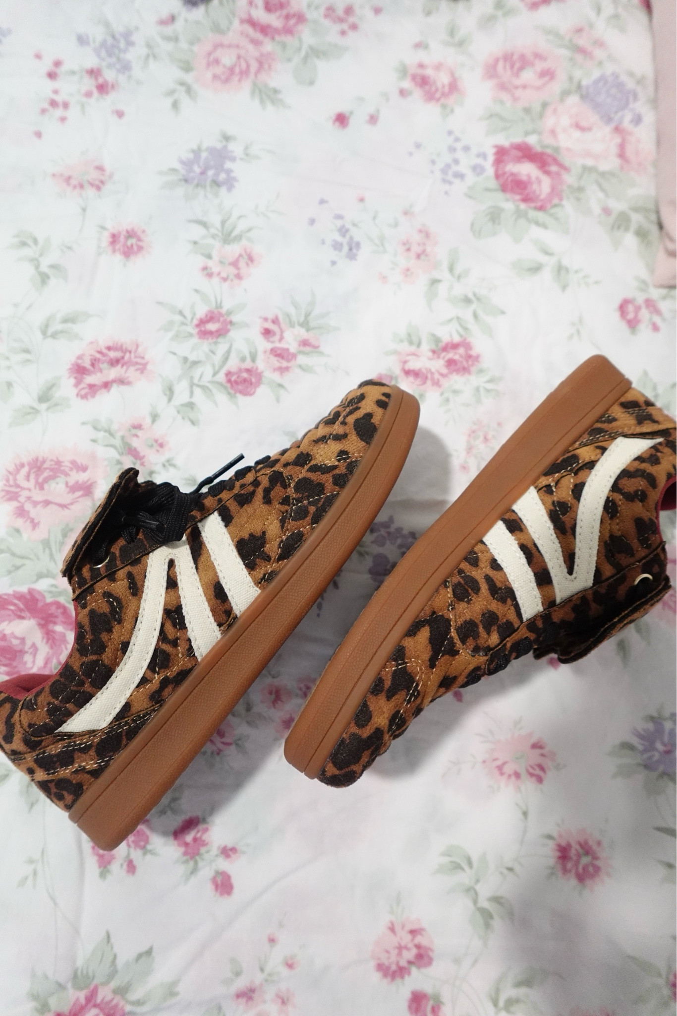 #sneakers #cheetahprint #cheetah #trending

#LTKFindsUnder100 #LTKStyleTip