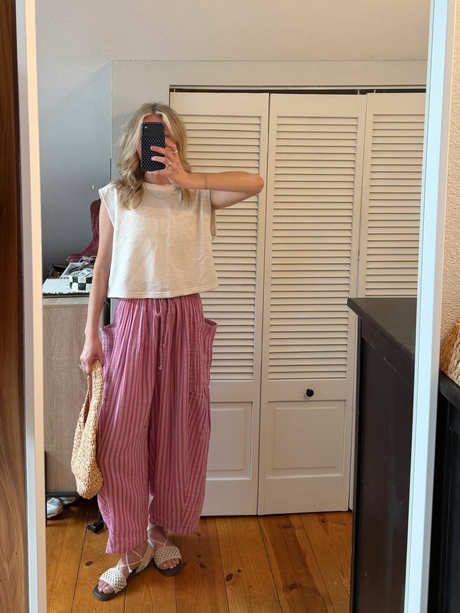 XXS top, xs pants

#LTKootd #LTKSeasonal #LTKSaleAlert