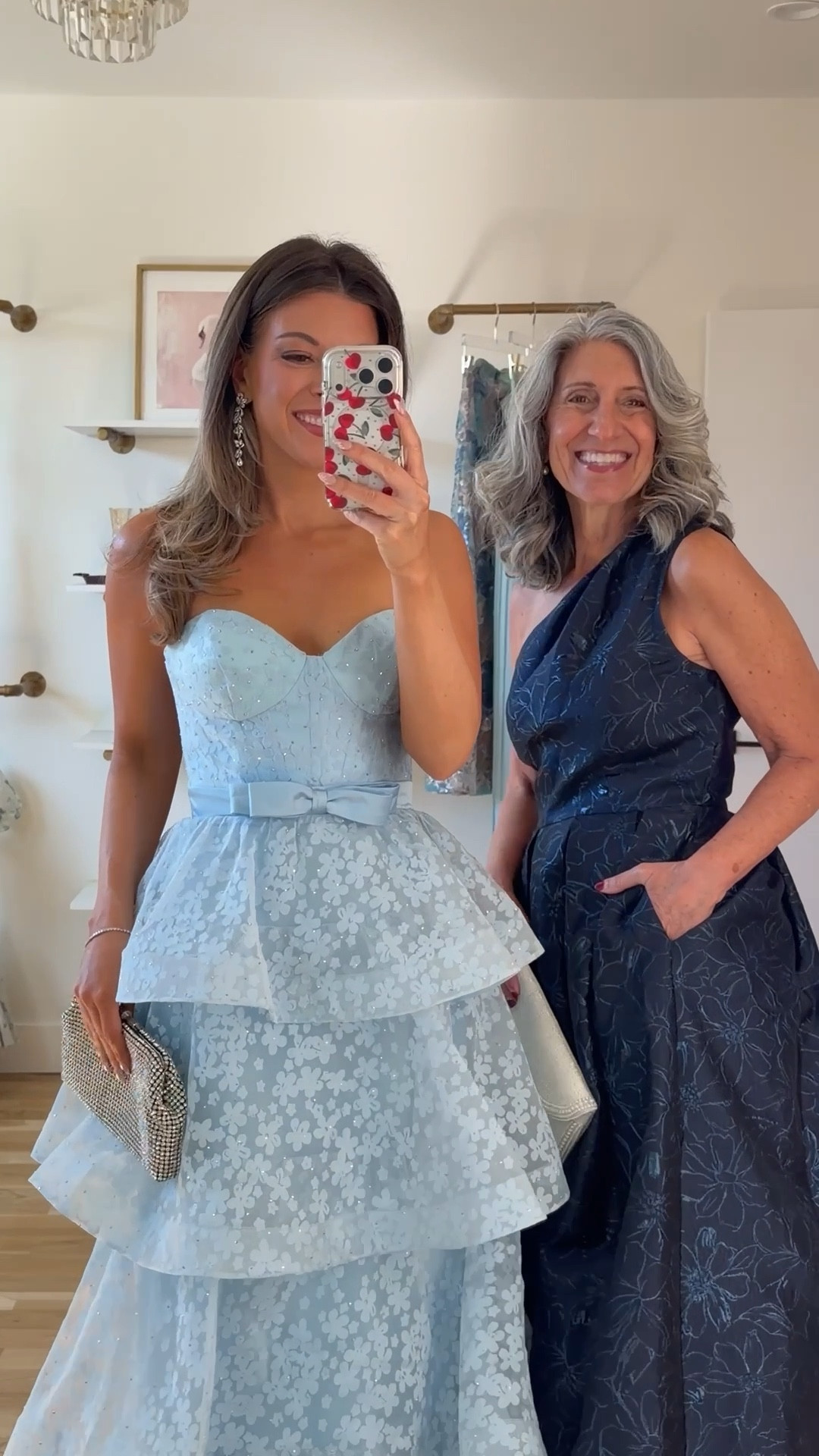 Mom and me spring formal event and wedding guest dresses tiered blue floral lace dresses

Mac duggal code: emerson10
Vici code: emerson30
Electric picks code: emerson20

Wearing my usual small/2
Mom wears medium/6

Wedding guest
Formal event
Spring event
Shower dress
Special occasion
Mother of the bride

#LTKSeasonal #LTKWedding #LTKgrwm