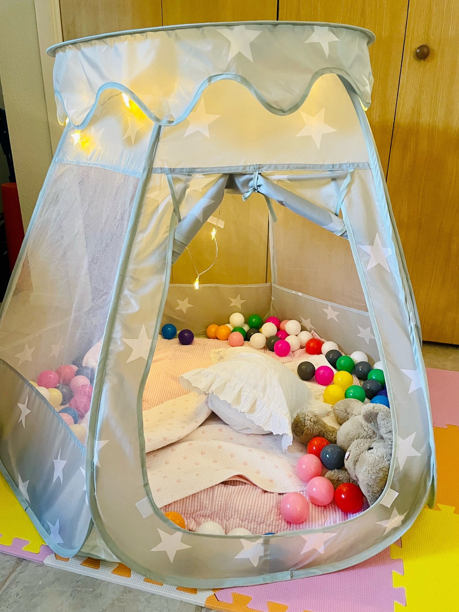 Got this little ball pit for my niece and she immediately loved it! It came with a few balls but not enough so ordered a mix of different colors!

+ The Story Orchestra book was so stinking cute and easy for kids to learn how to “play the piano” - great gift!

++ for my bilingual friends with kids or if you just want your kids to learn Spanish, the little cards are such a good gift (heck it’s even good for an adult wanting to learn Spanish!)

#LTKkids #LTKGiftGuide #LTKbaby