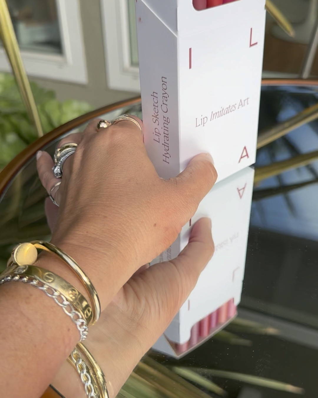 This lip liner lip color pencil is brilliant! Clean and creamy, it offers excellent color payoff and hydrating lasting power. Watch the whole story for swatches💄💋Available now! 

#LTKfindsunder50 #LTKVideo #LTKbeauty