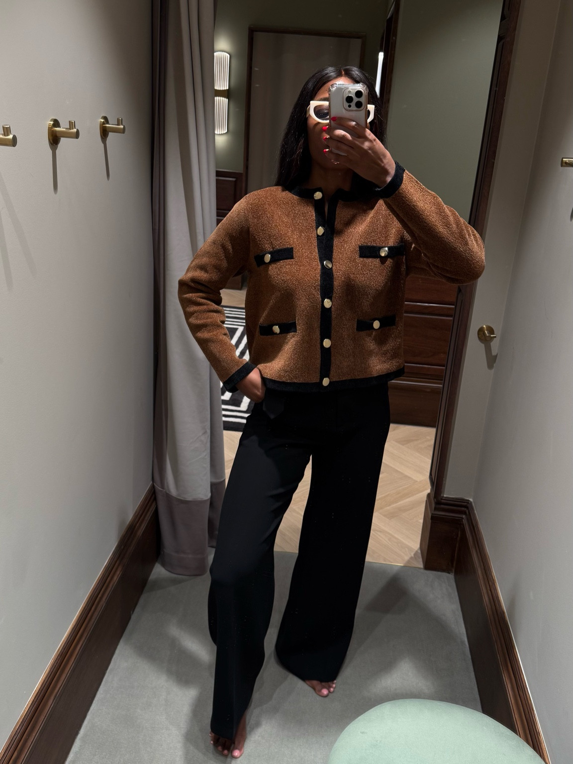 Cardigan and black trousers 🤎🖤 

#LTKFashionMonth #LTKworkwear #LTKspring