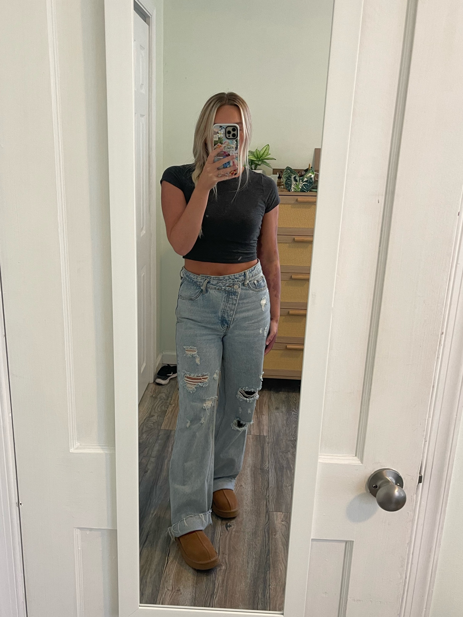 My fav jeans 🩵

#LTKSeasonal #LTKCyberWeek #LTKHoliday