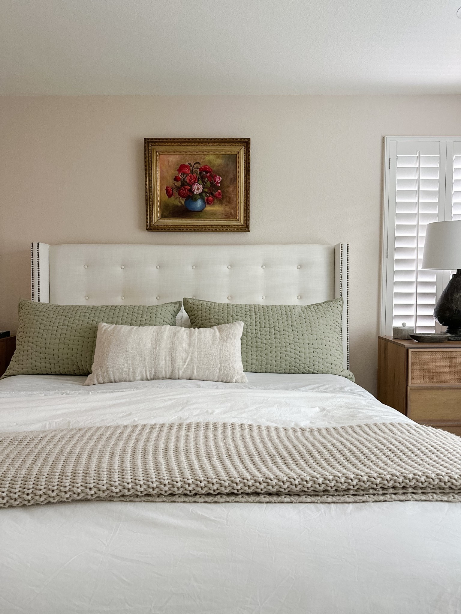 Crisp, clean bedding to transition from winter to spring ❄️🌿

Quince bedding
European lining stitch quilt set
My favorite chunky knit bed blanket
Organic percale sheets
3 drawer dresser

#LTKSaleAlert #LTKHome #LTKSeasonal