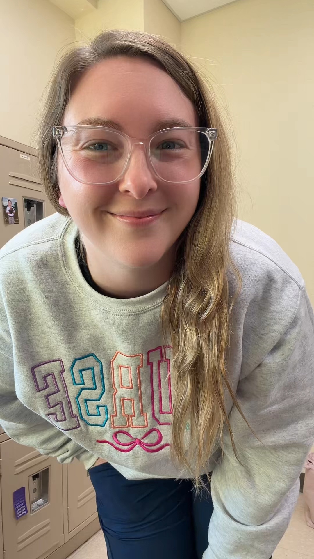 It’s been a little bit since I did a little #RNOOTD #RN #Nurse #HealthcareWorker If you like my sweatshirt it will be over on my LTK 🔗 in bio!

#LTKMidsize #LTKootd #LTKWorkwear
