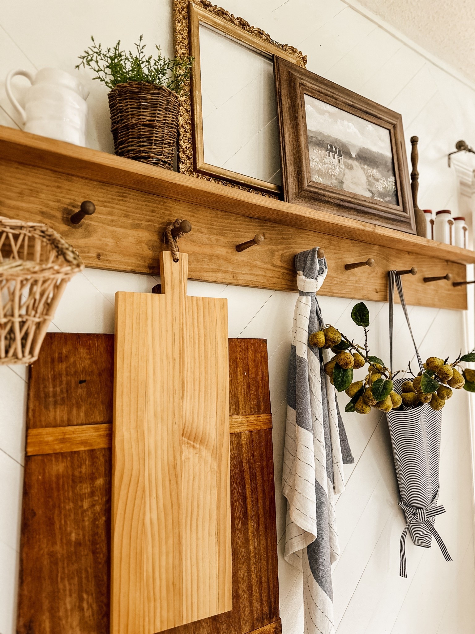 Simple transition to fall home decor pieces 

#LTKSeasonal #LTKHome #LTKSaleAlert