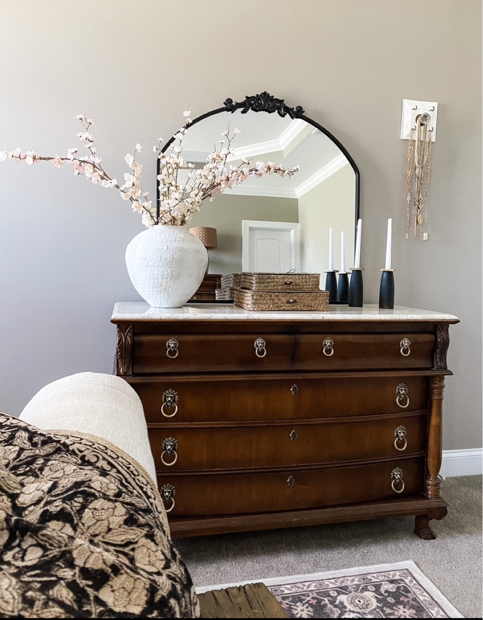 Bar Keepers Friend
Black mirror, vase, apple blossoms, rattan storage boxes, throw blanket, upholstered bed, Bar Keepers Friend, lion head drawer pulls, rug


#LTKSeasonal #LTKFind #LTKhome