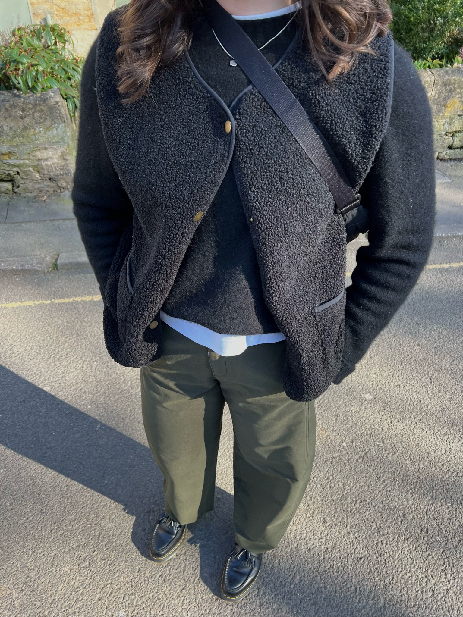 uniqlo barrel leg trouser outfit inspiration // spring outfit inspiration // midsize outfit // street style outfit inspiration 

#LTKmidsize #LTKeurope #LTKuk