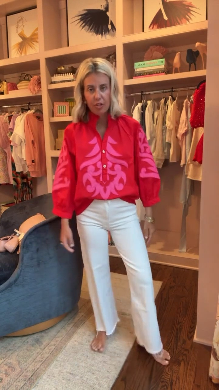 Code mixandmatch20 for 20% off ALL regular & sale priced clothing at The Willow Tree until 6/27 at midnight.

Wow…this top is beautiful! The Willow Tree has so many amazing new arrivals. I’m in a small top and 0 jeans (size down).

#LTKmomlife #LTKdayinmylife #LTKOver40