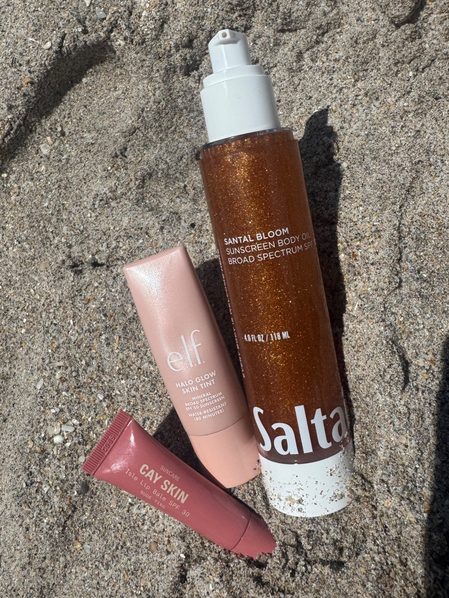 Beach must haves
Sunscreen 
Lip sunscreen 
Shimmer sunscreen 

#LTKBeauty
