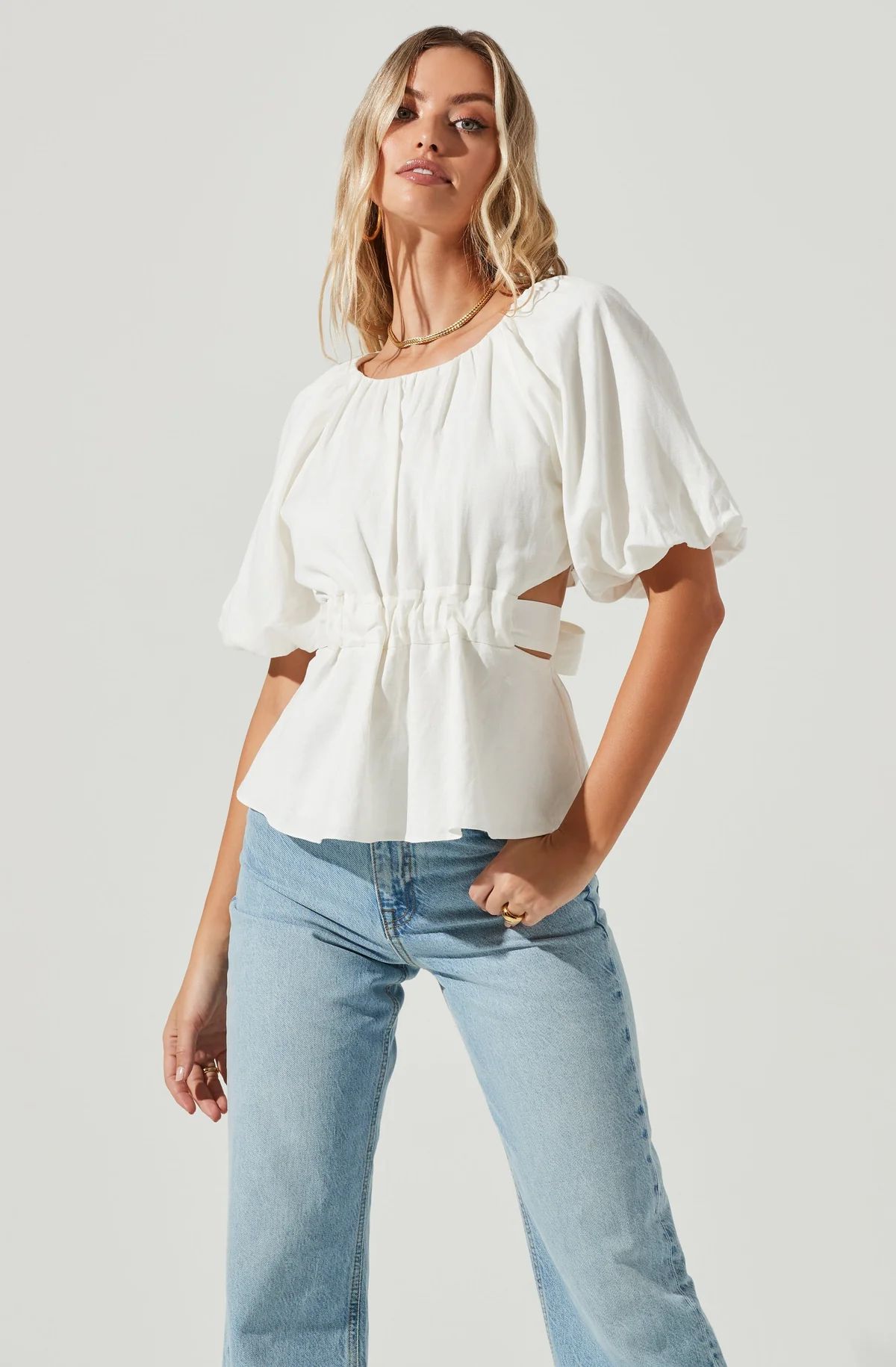 Vendetti Cutout Puff Sleeve Top | ASTR The Label (US)