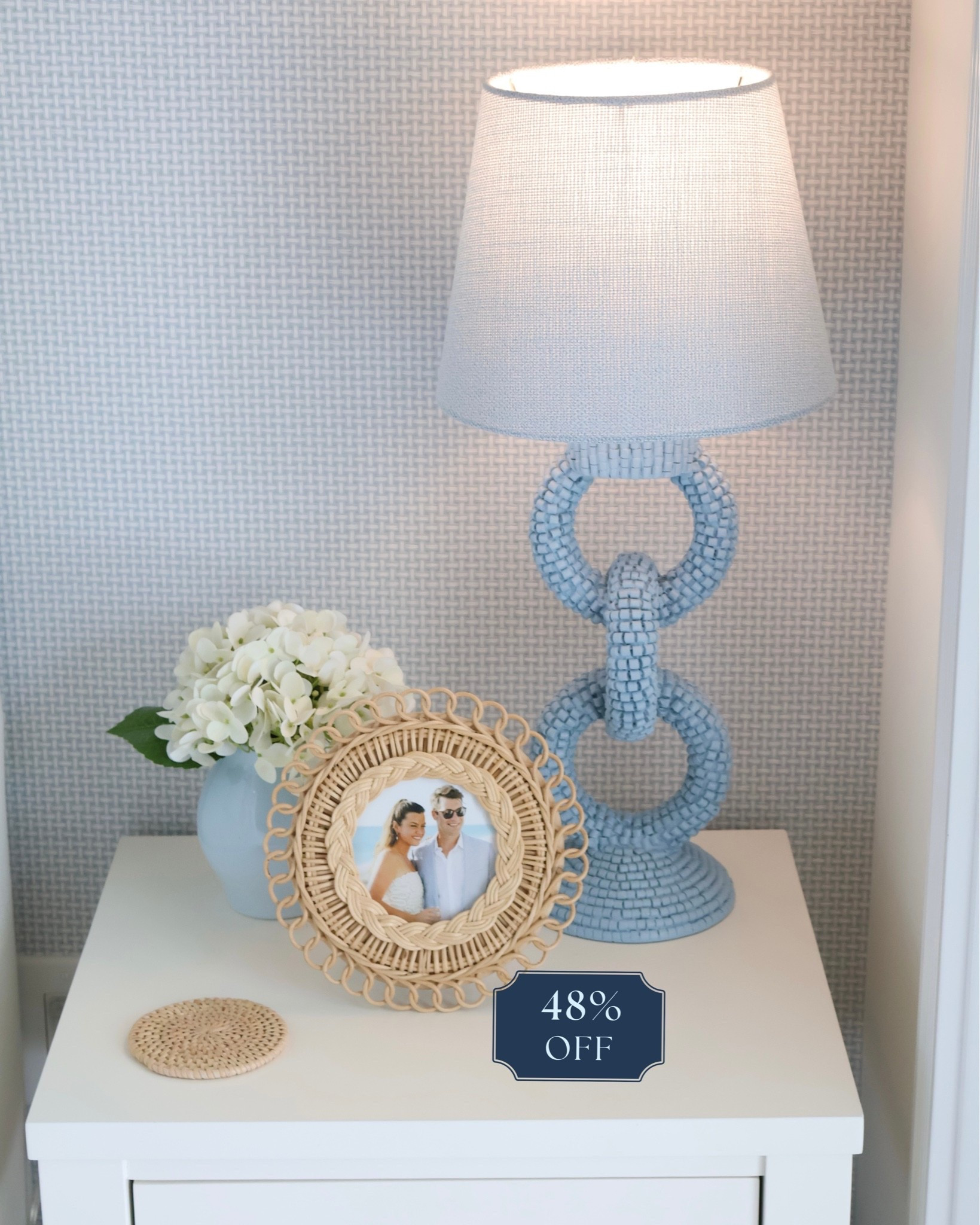 Serena & Lily Tent Sale Find! Our night stand rattan round frames are 48% off 🙌🏼 comes in 4”x6” and 5”x7”

One of my favorite Serena & Lily finds is finally on sale! 🤍 This gorgeous woven rattan picture frame is 48% off during the Tent Sale and instantly elevates any coastal nightstand, console table, or bookshelf. Don’t wait—this is best price I’ve seen! #SerenaAndLily #CoastalDecor #HomeDecorDeals #RattanDecor #CoastalStyle

#LTKHome #LTKSaleAlert