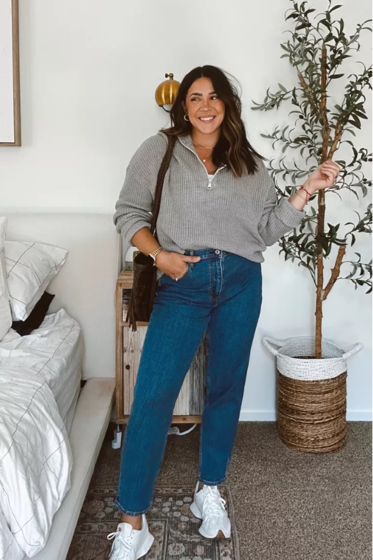 Everyday comfy casual mom look
Fall fashion
Straight jeans midsize apple shape approved 

#LTKmidsize #LTKSeasonal #LTKstyletip