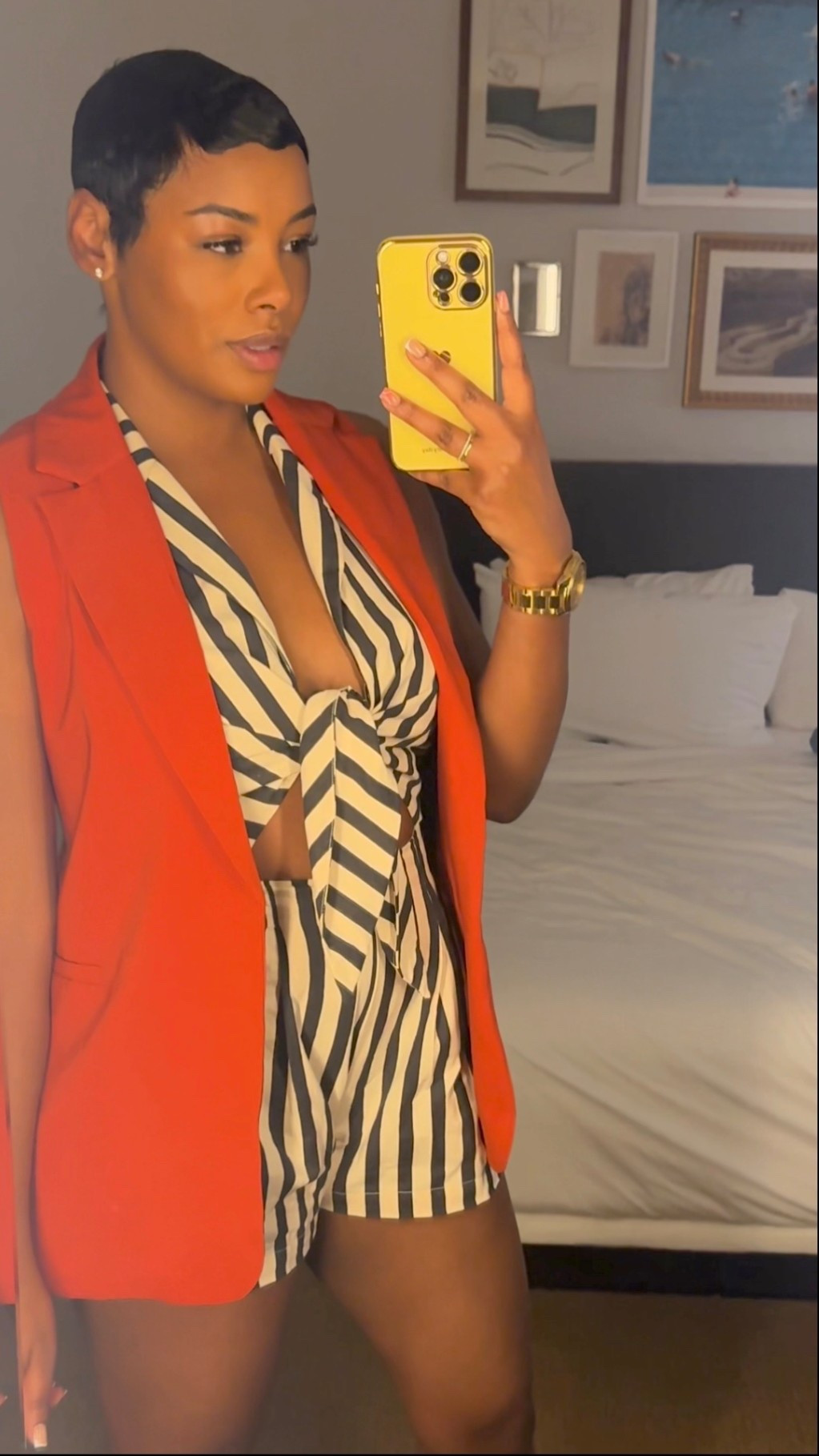 I’m obsessed with this romper. You asked so I delivered.  It’s only left in Blue…however I have that one as well. 

Size: medium 


#LTKStyleTip