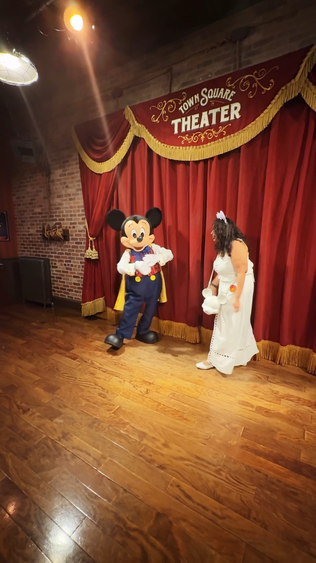 Mickey autograph 

#LTKBeauty #LTKU #LTKStyleTip