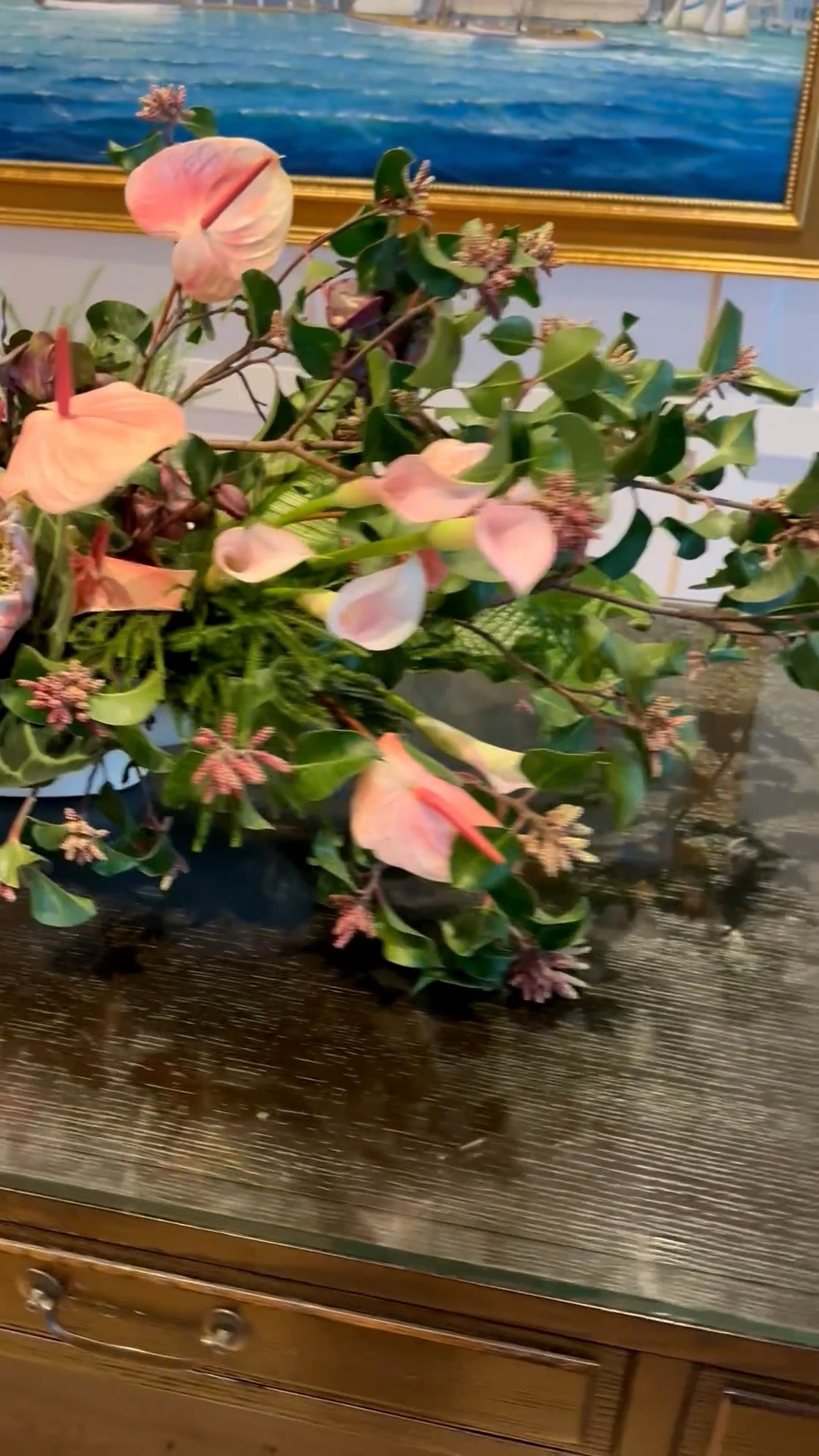 Floral arrangements that instantly lift the mood.. #floralarrangement #freshflowers #homedetails #elevatedliving #everydaybeauty #designmood #slowmoments

#LTKHome #LTKdayinmylife