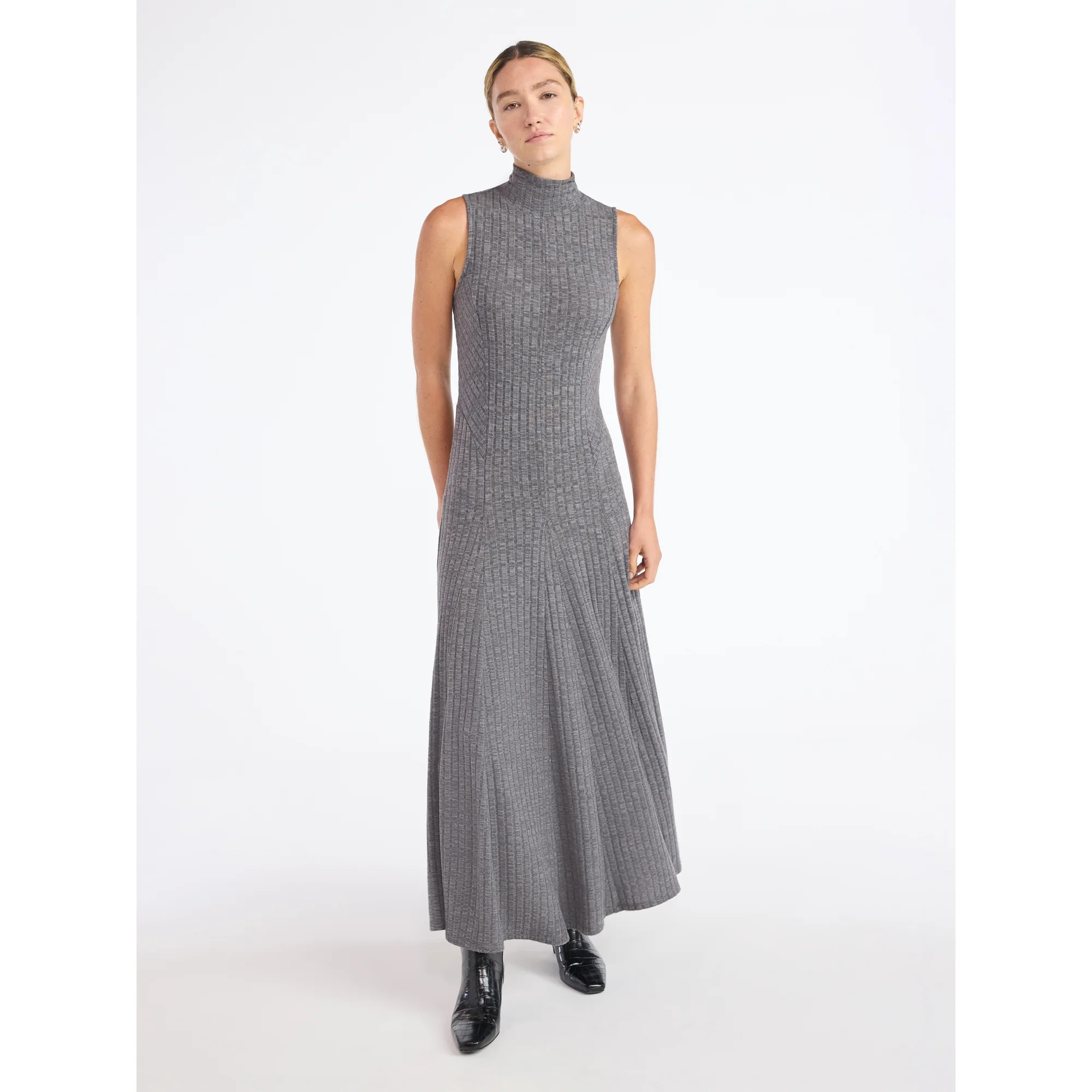 Scoop Women's and Women's Plus Rib Knit Seamed Maxi Dress, Sizes XS-4X | Walmart (US)