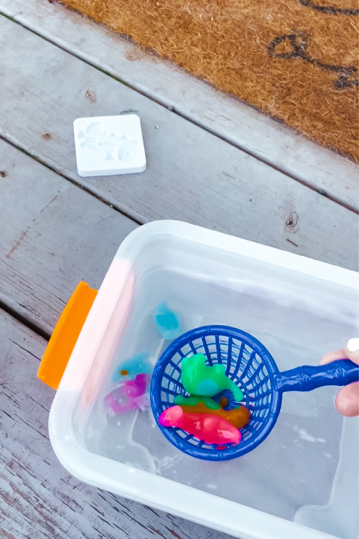 ✨FUN TODDLER ACTIVITY!✨

Magic Gel Water Elves 🙌🏽🙌🏽🙌🏽
Squeeze magic gel into molds then place the molds into the magic water… BAM water elves are created! So much fun 🤩 

This specific set comes with 6 different molds, and 10 color gels  

#LTKFindsUnder50 #LTKFamily #LTKKids