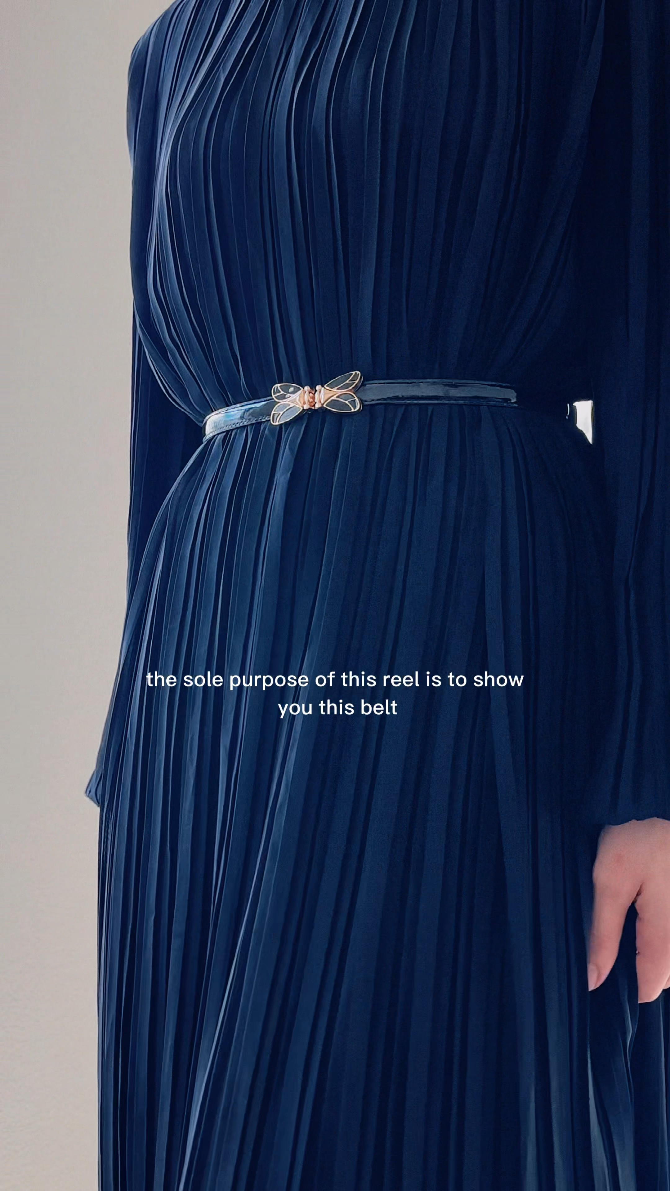very chic and cute adjustable belt 💫
you can control how short or long it is!

#LTKworkwear #LTKVideo #LTKstyletip