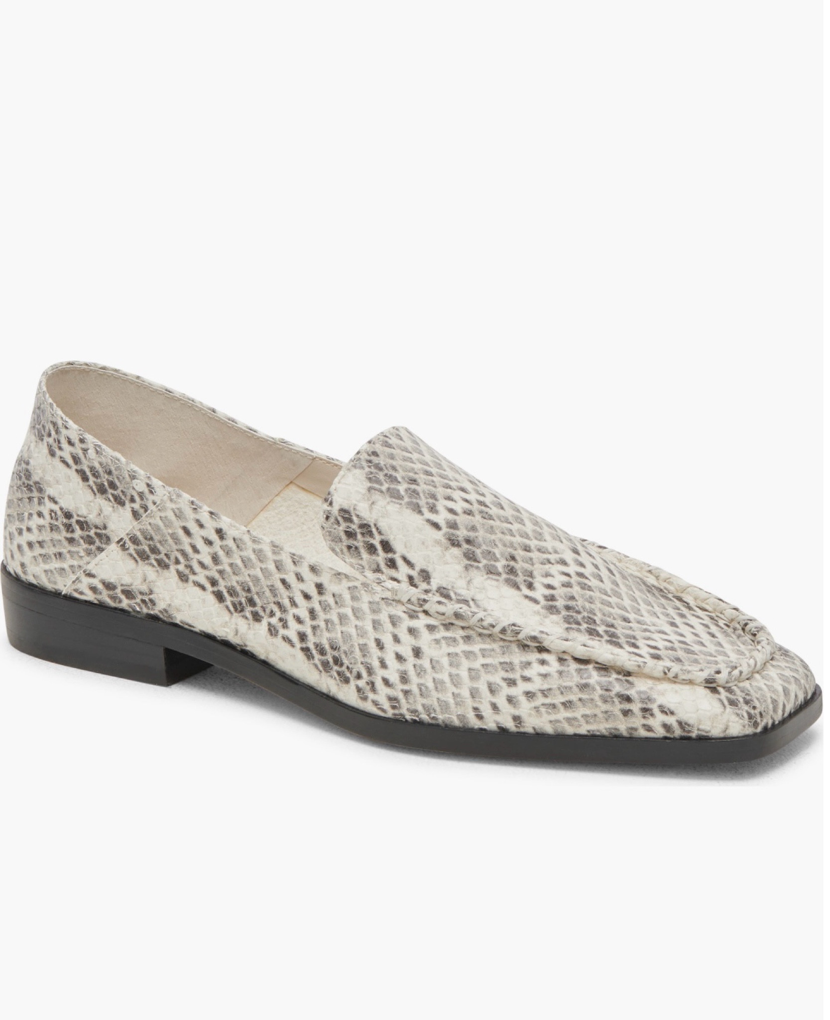 Beny Loafer in Snake Print 
.
#dolcevita #loafers

#LTKFindsUnder50 #LTKShoeCrush #LTKStyleTip